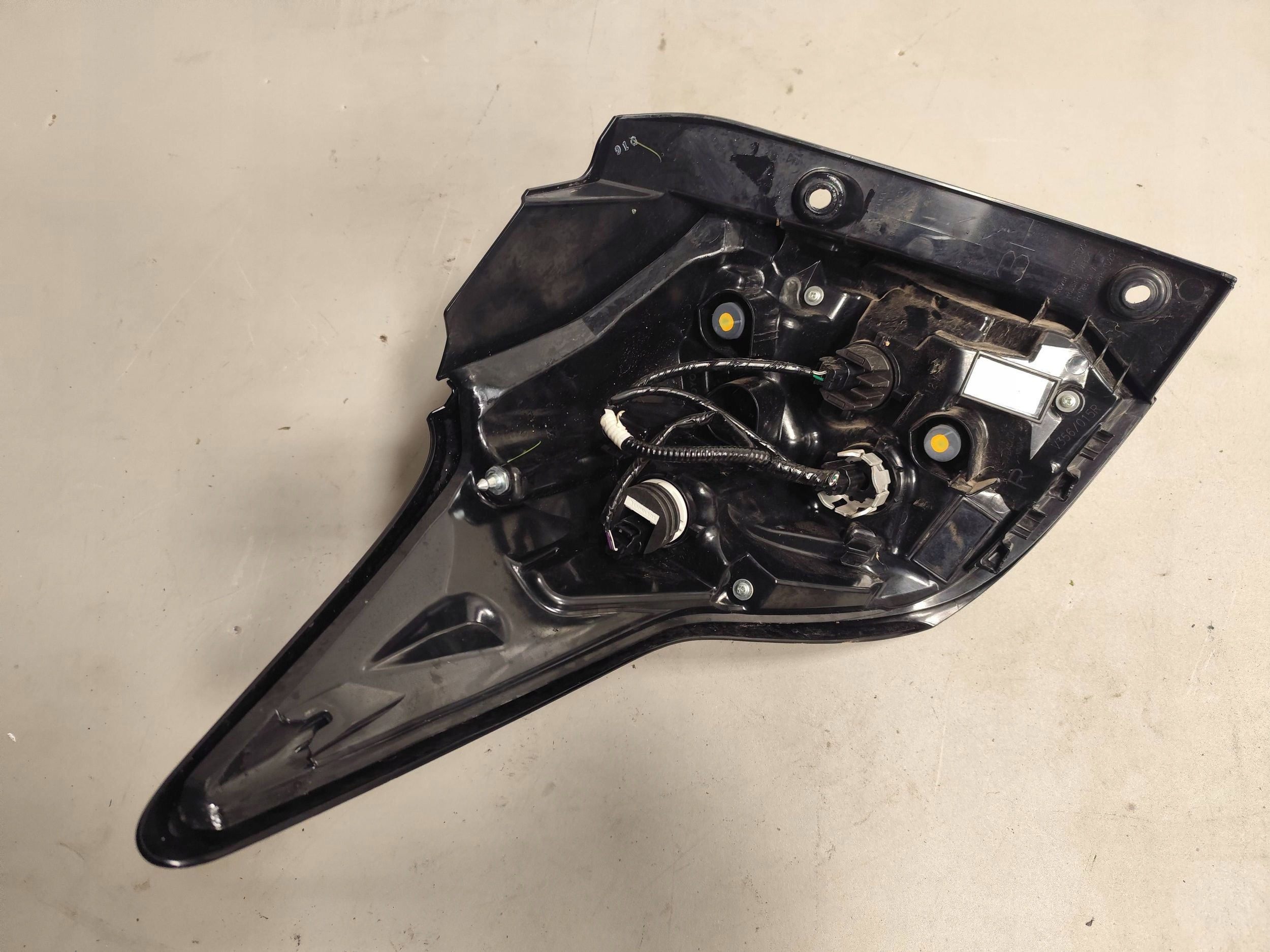 TOYOTA YARIS IV light LED rear part rear right