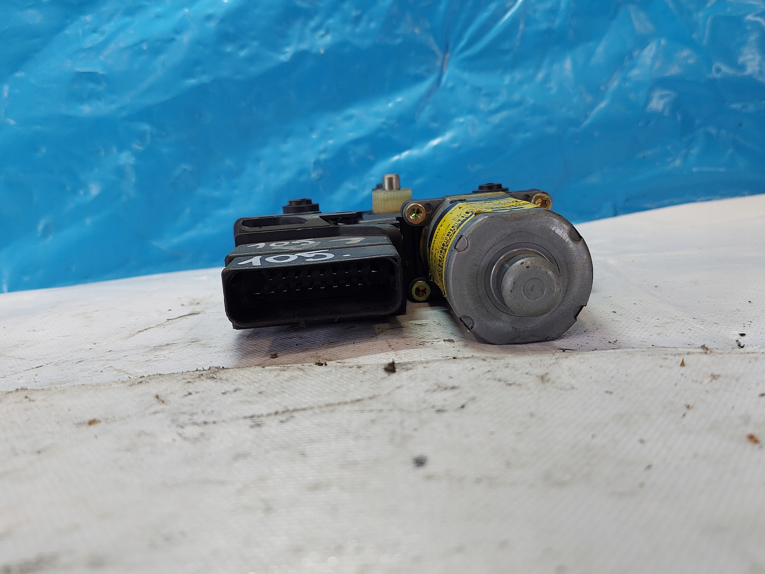 engine lifting windows PASSAT B5 101439203 left rear part