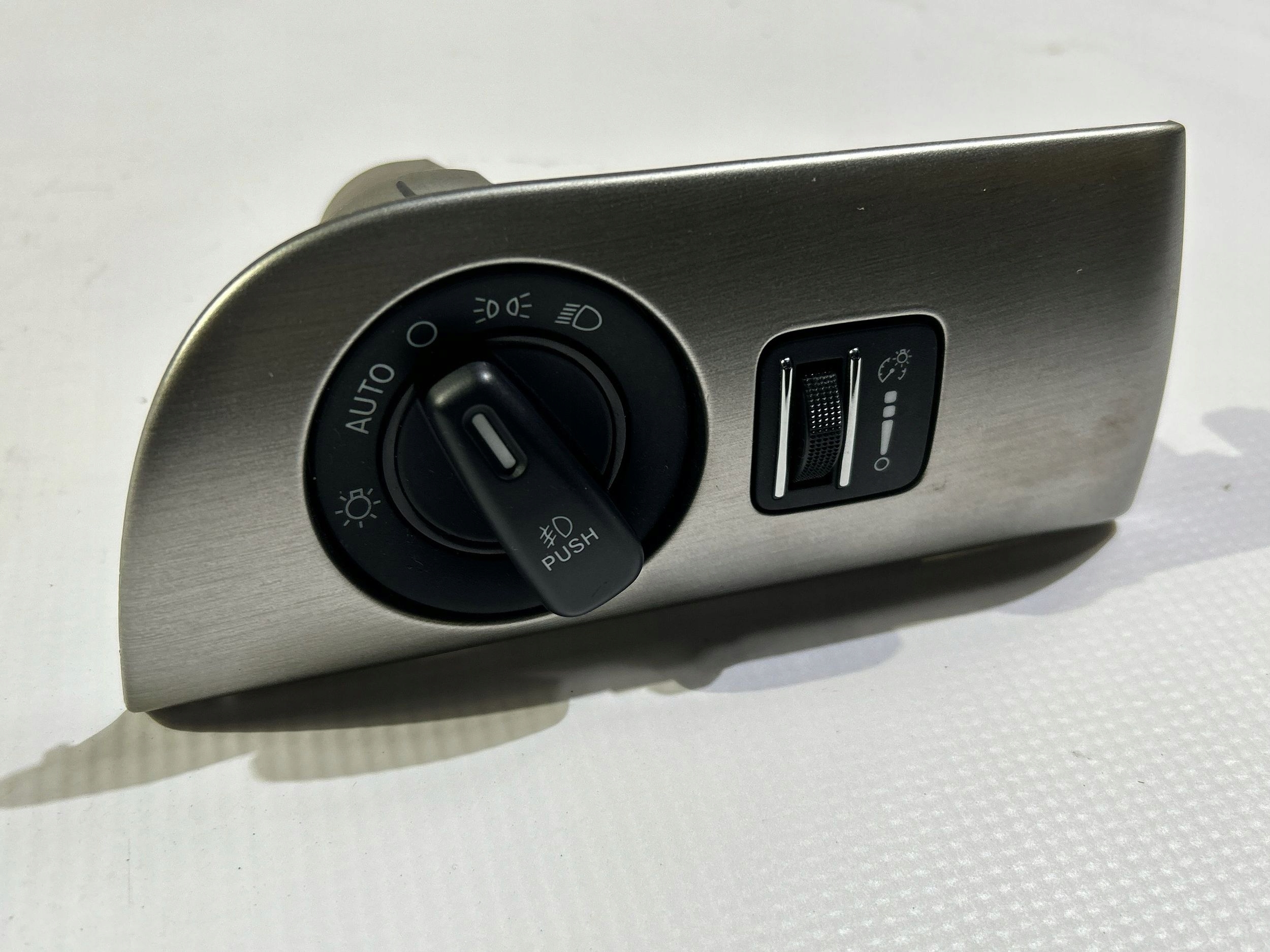 switch light switch fog lights przeciwmgielnych Dodge Durango 2014