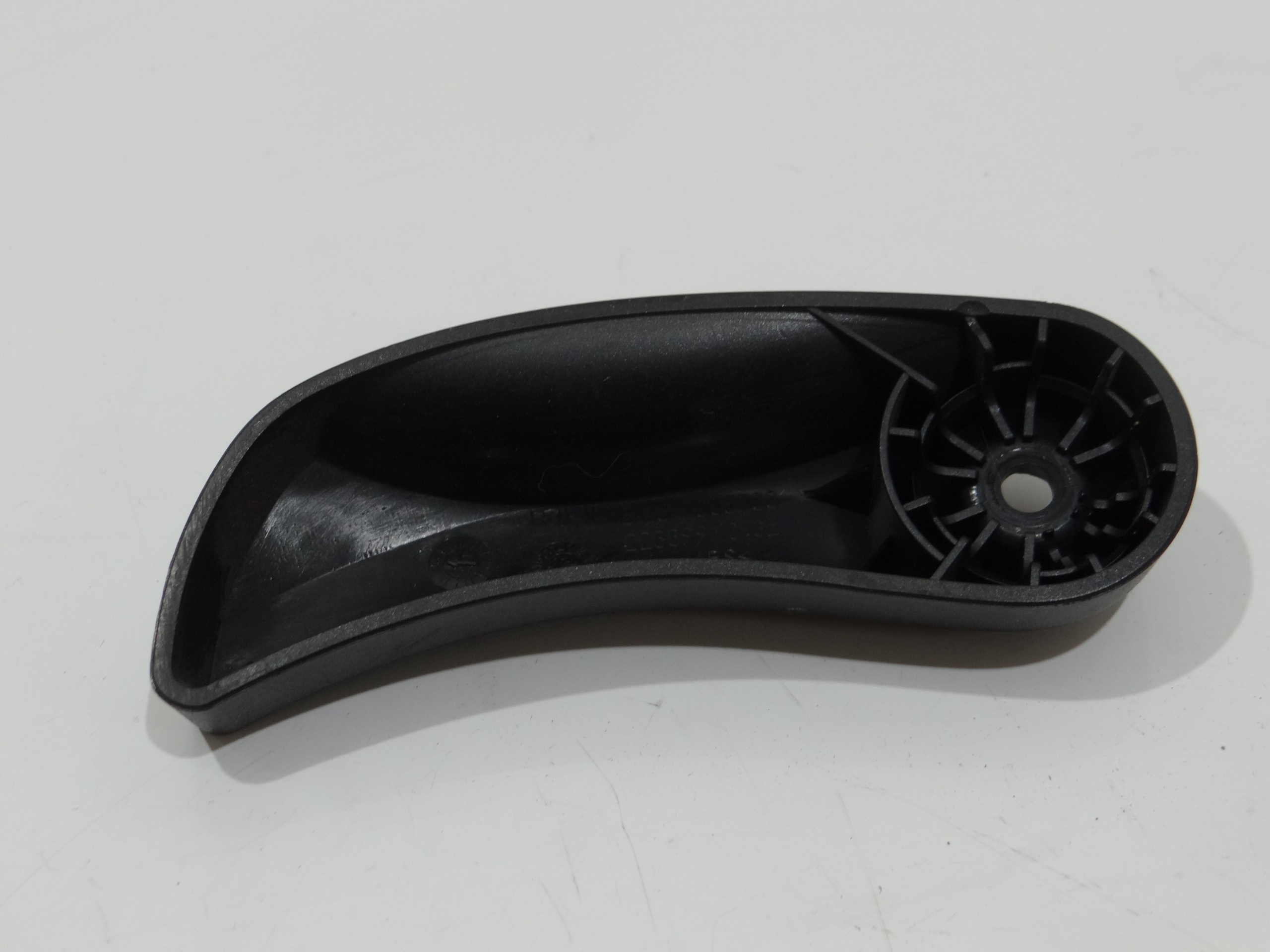 handle bracket of the opening bonnets BMW E60 E61 7008933 (4287447)