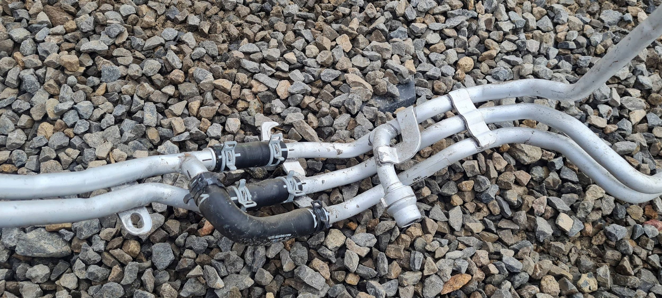 A6 C8 4K prijenos cijevčica RURKI vode 2.0 TFSI 4K0121065B A7 4K