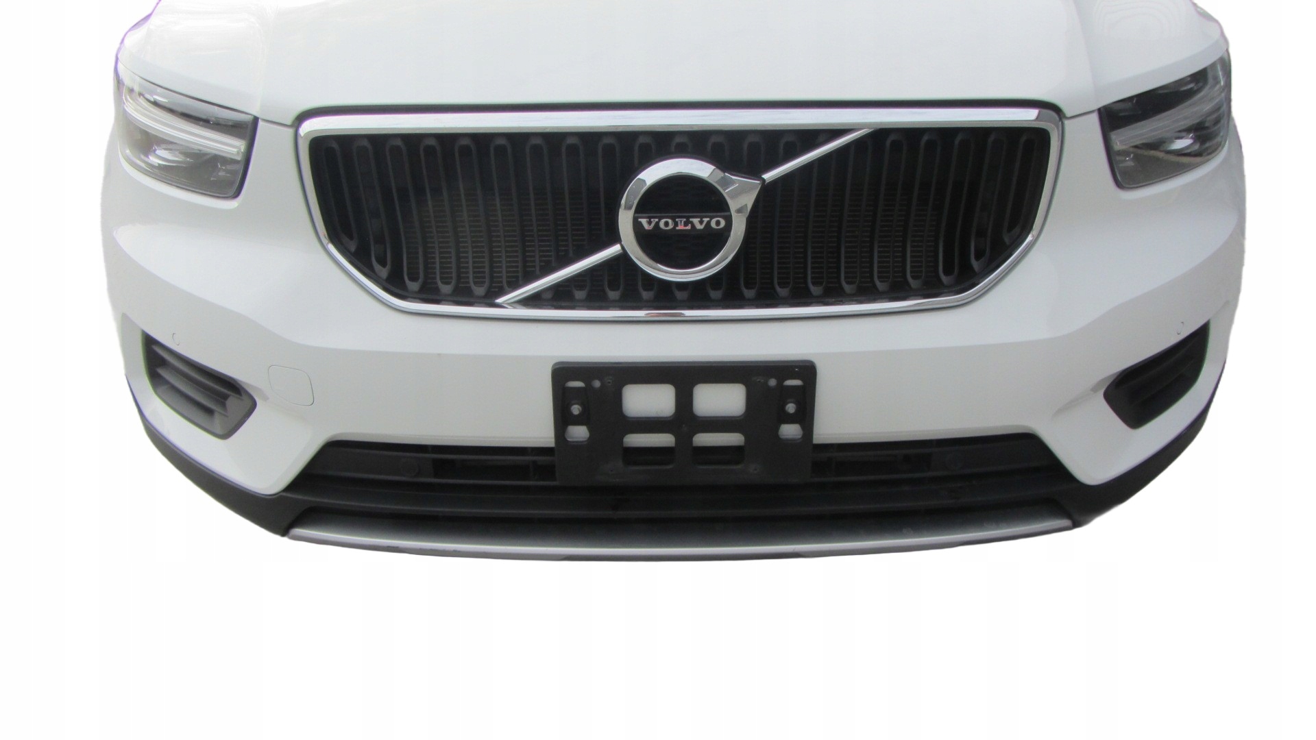 VOLVO XC40 XC 40 front complete bumper 6PDC front colour 614 BIALY