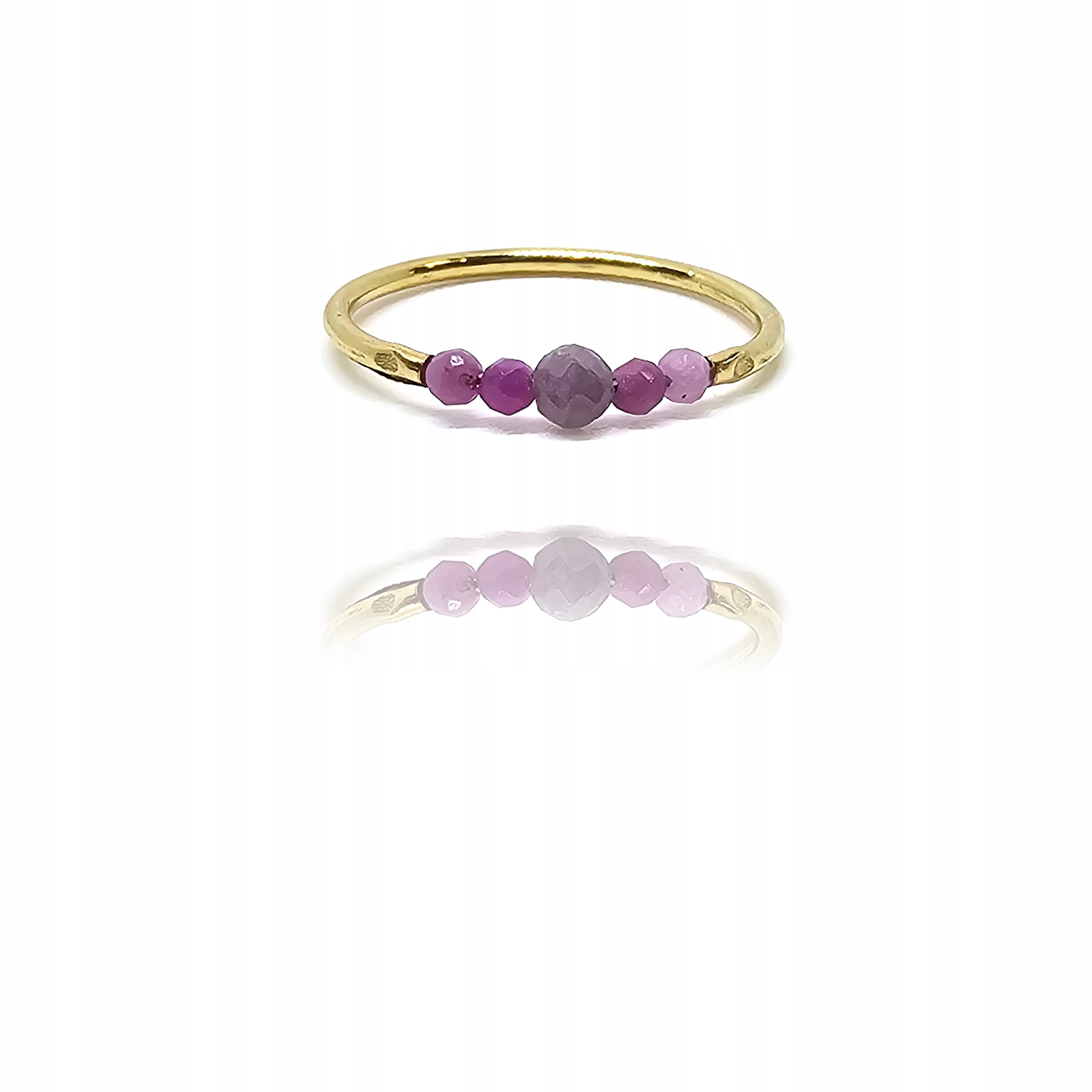 Zlatý prstýnek s 5 přírodními rubíny rubín zlato 585