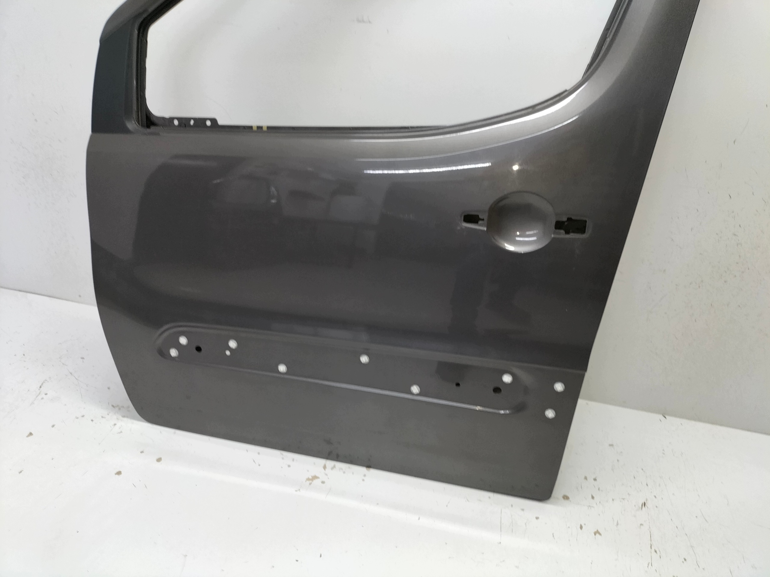 door front front left CITROEN BERLINGO PARTNER 3 III 08-18 oznaki koroz