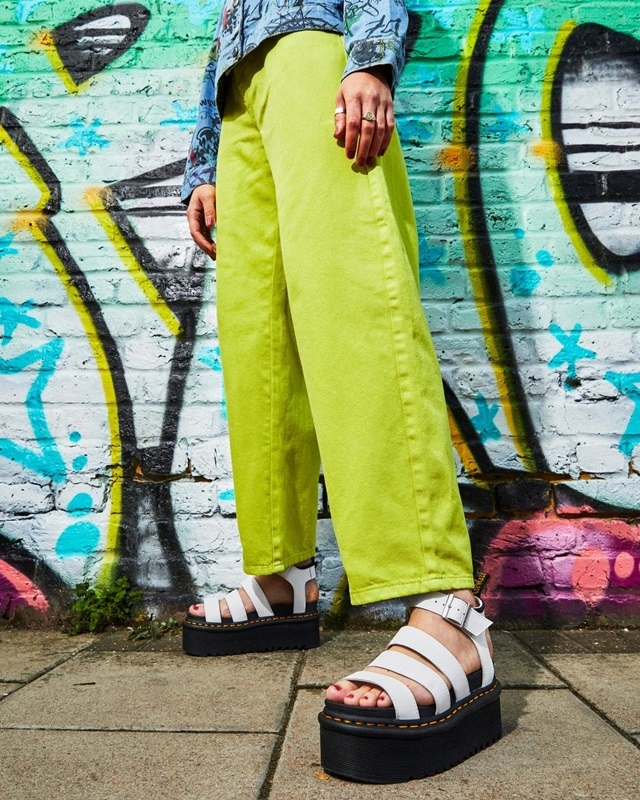 DR. MARTENS BLAIRE QUAD WHITE SANDAŁY r. 40 Materiał wkładki inny