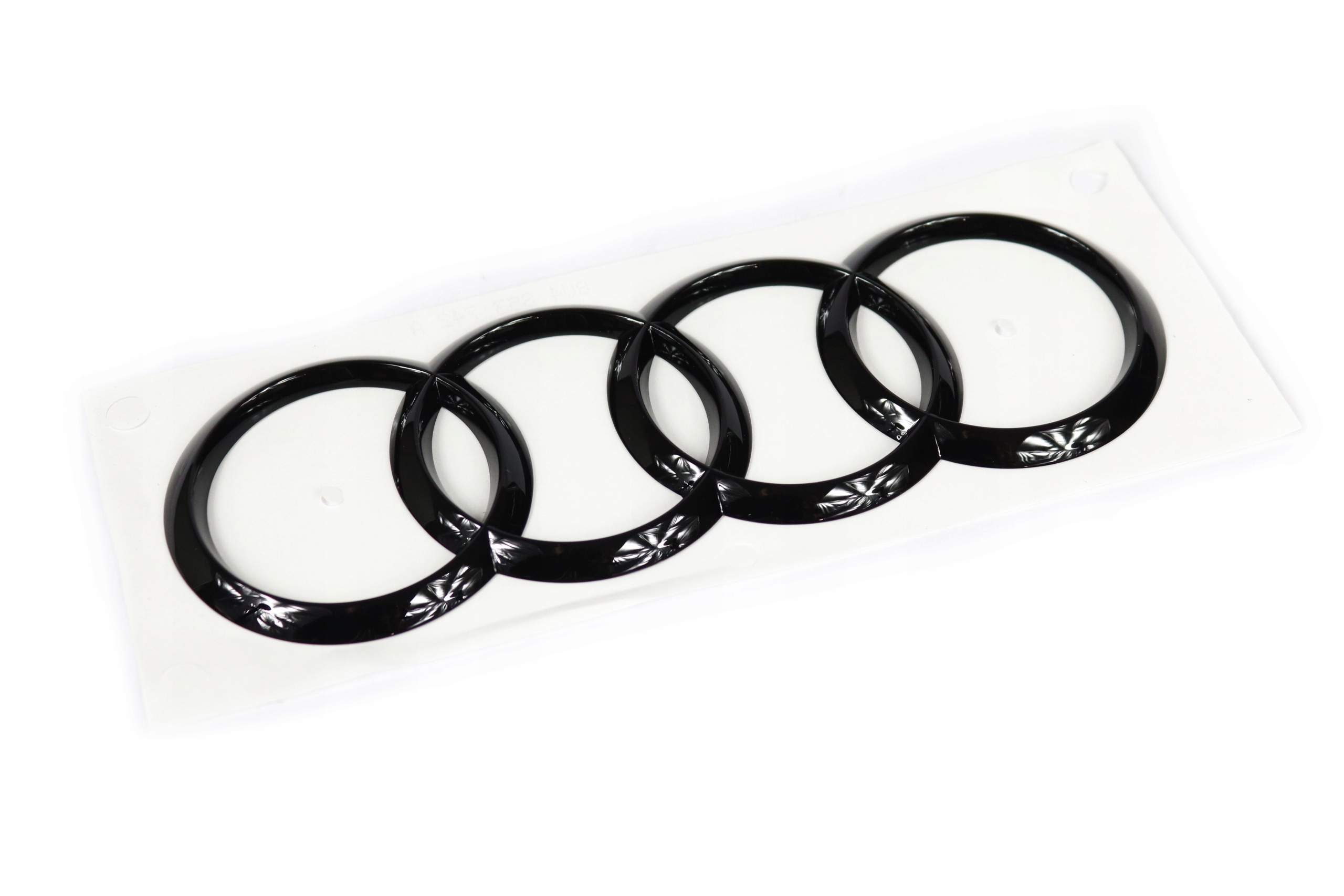 Значок Чорний Зад. Audi Rs3 -