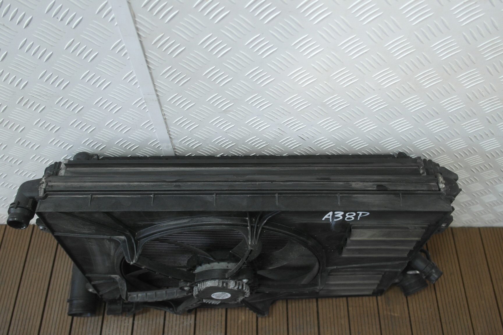 AUDI A3 8P GOLF VI 08-13 1.6 TDI Kühler INTERCOOLER Lüfter KOMPLET