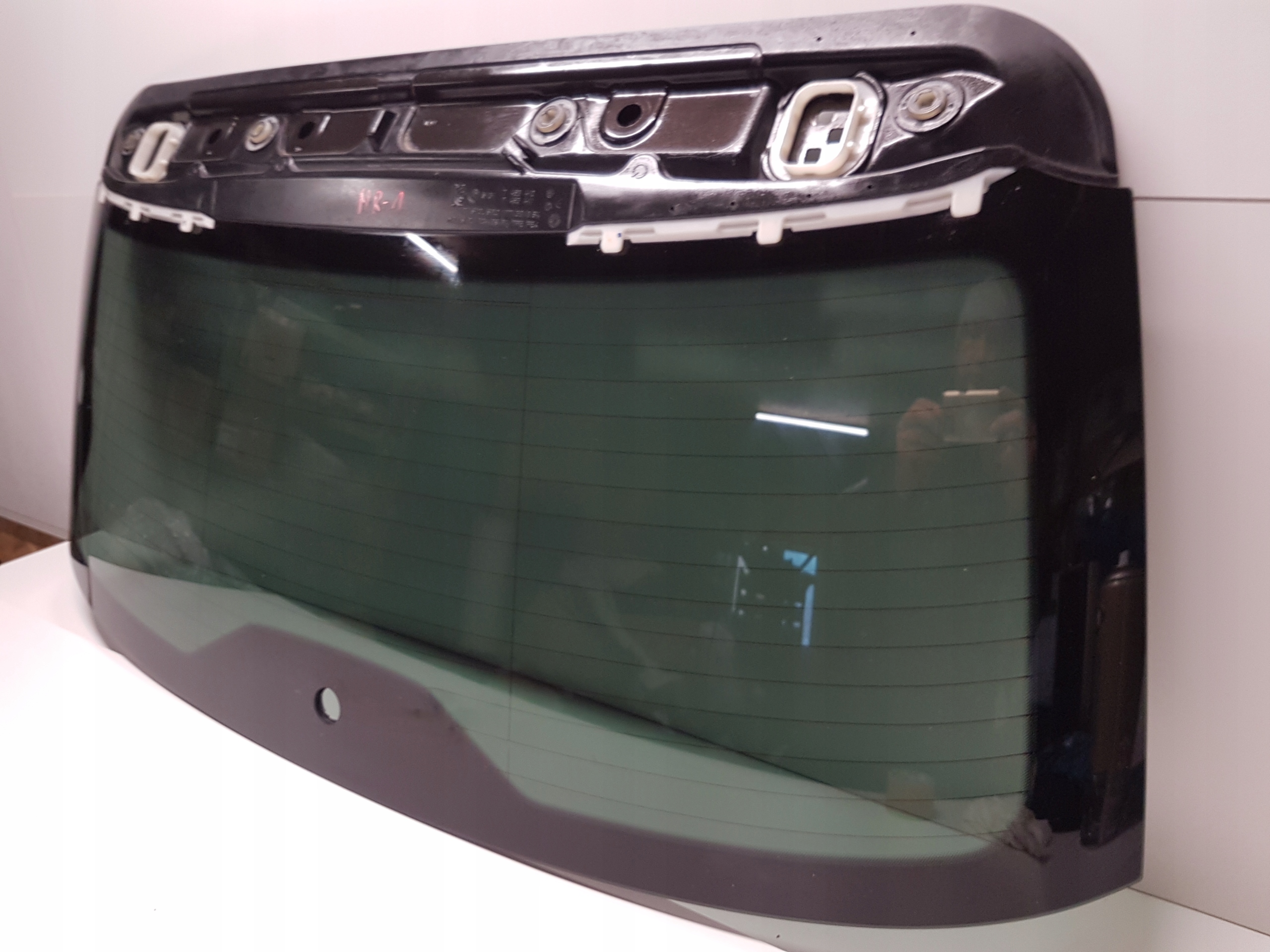 Vitre Arrière du capot BMW G21 7453410