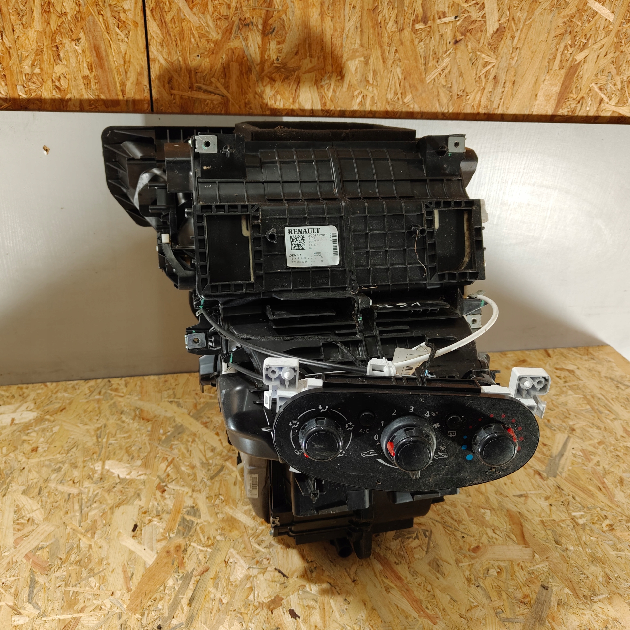 heater heating DACIA SANDERO II 272706218R