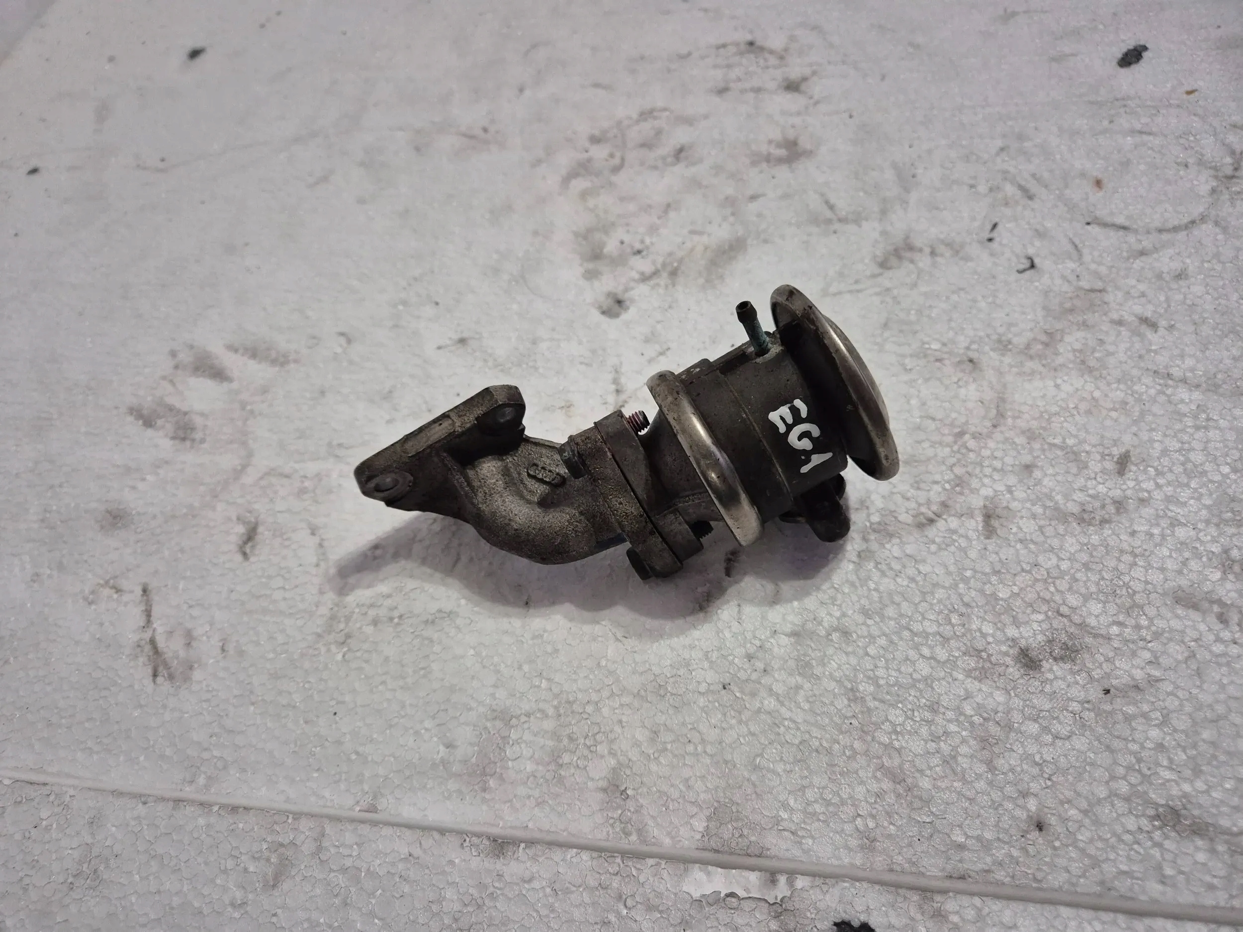 AGR-Ventil 06C131101 Audi A4 B6 A6 C5 A8 D3 3.0 V6