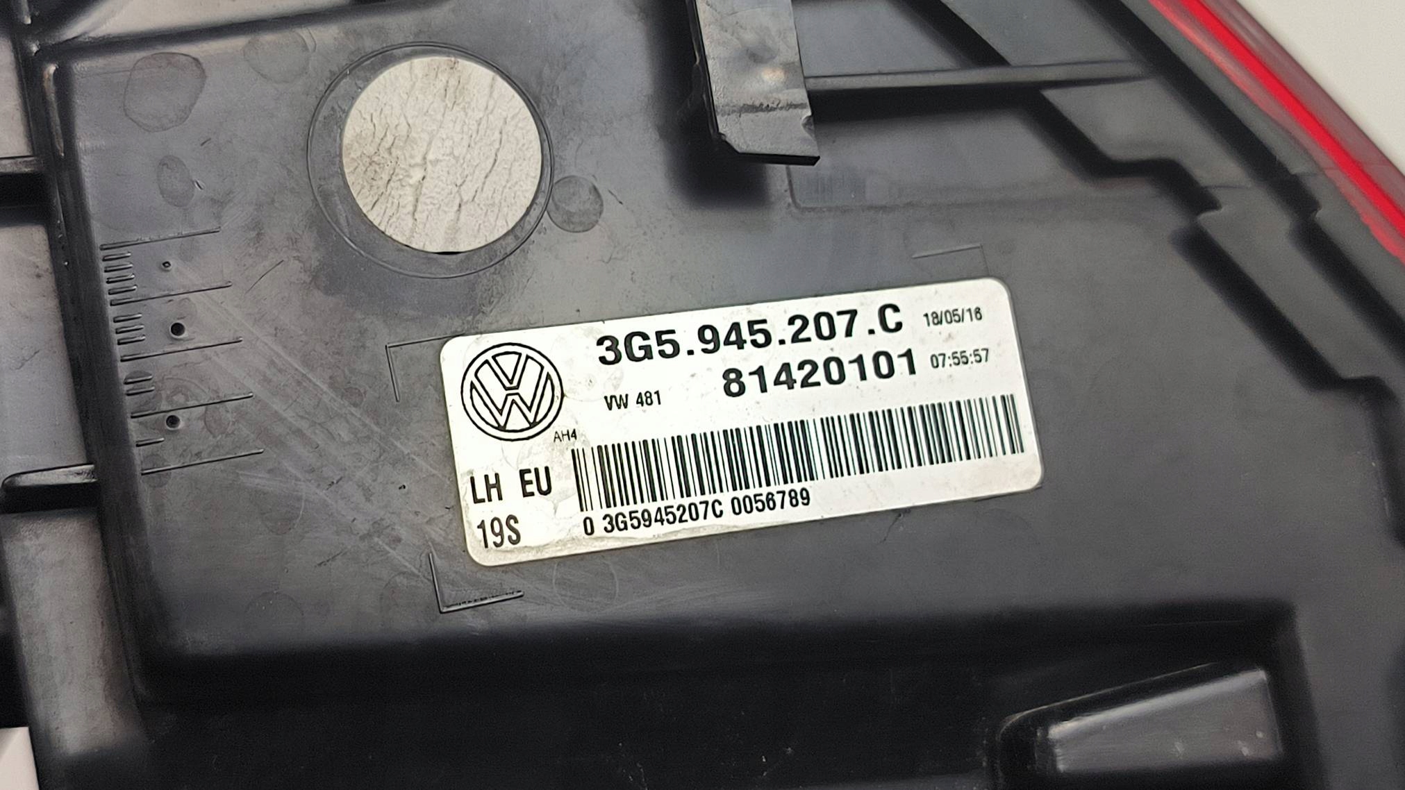 light left rear part 3G5945207C VOLKSWAGEN PASSAT B8