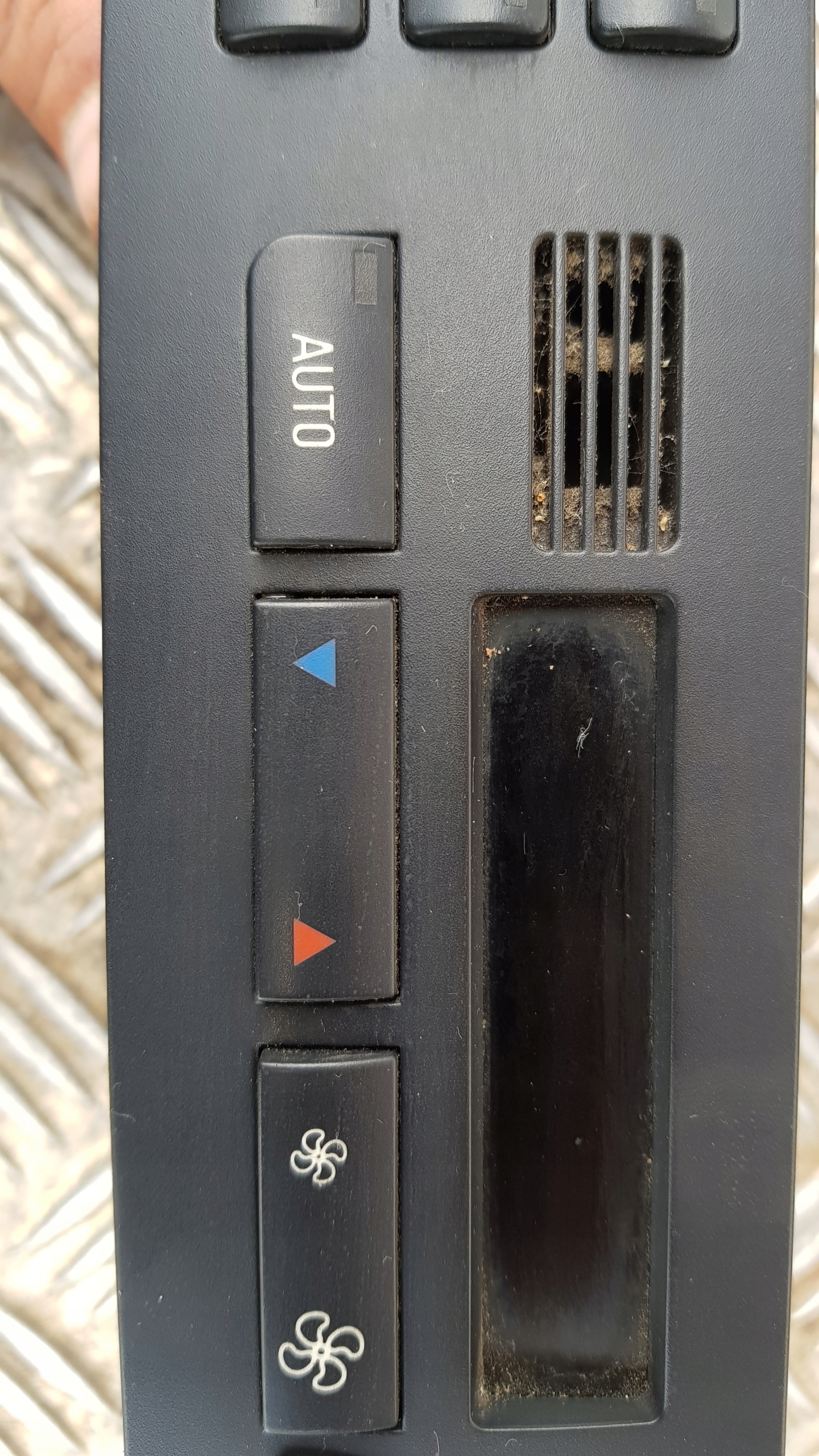 BMW E46 Unite commande clima Bouches buses 61.116902440