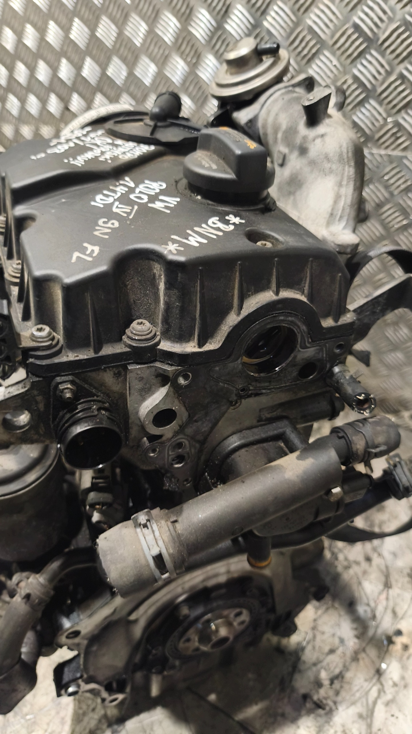 engine unprotected pillar VW POLO IV 9N FL 1.4TDI BNM