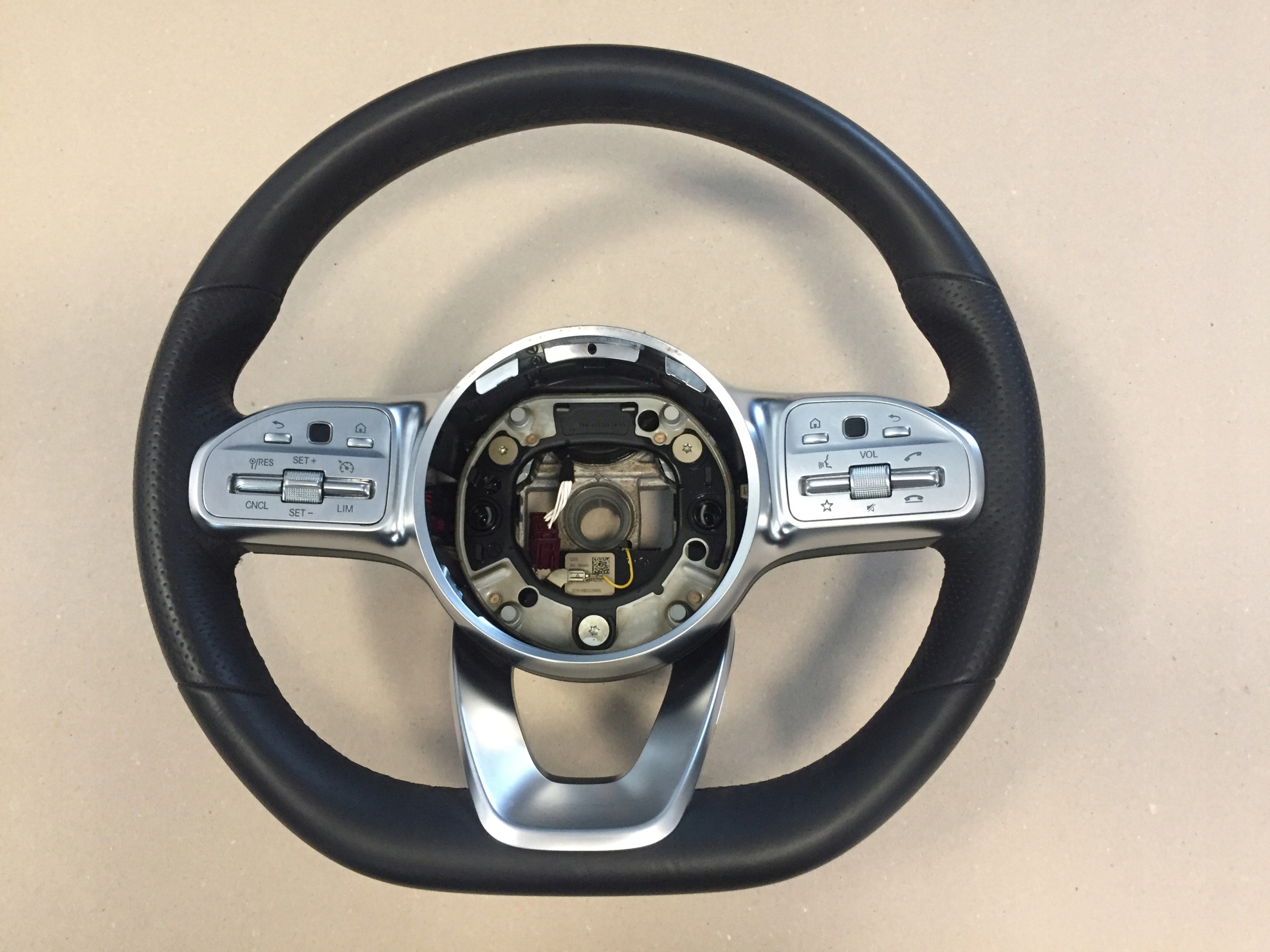 GLC W253 РЕСТАЙЛИНГ РУЛЬ КОЖАНАЯ AMG