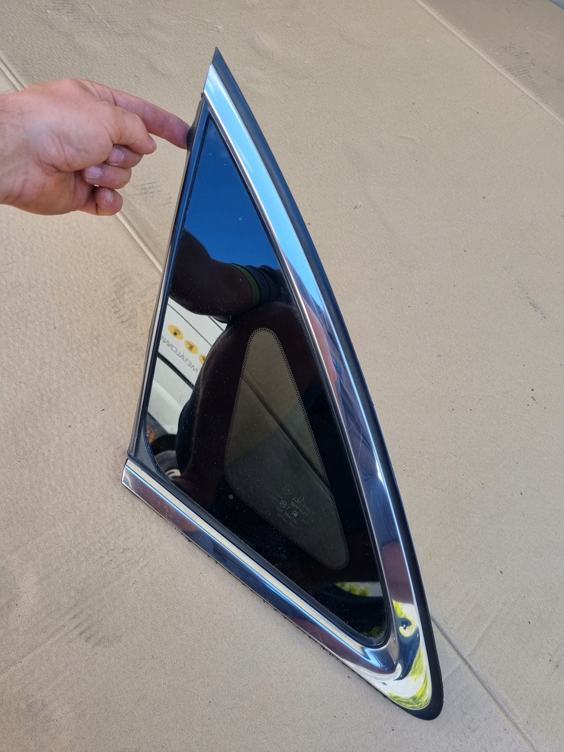 FX50 FX37 - Боковое стекло кузова левый задний INFINITI FX QX70