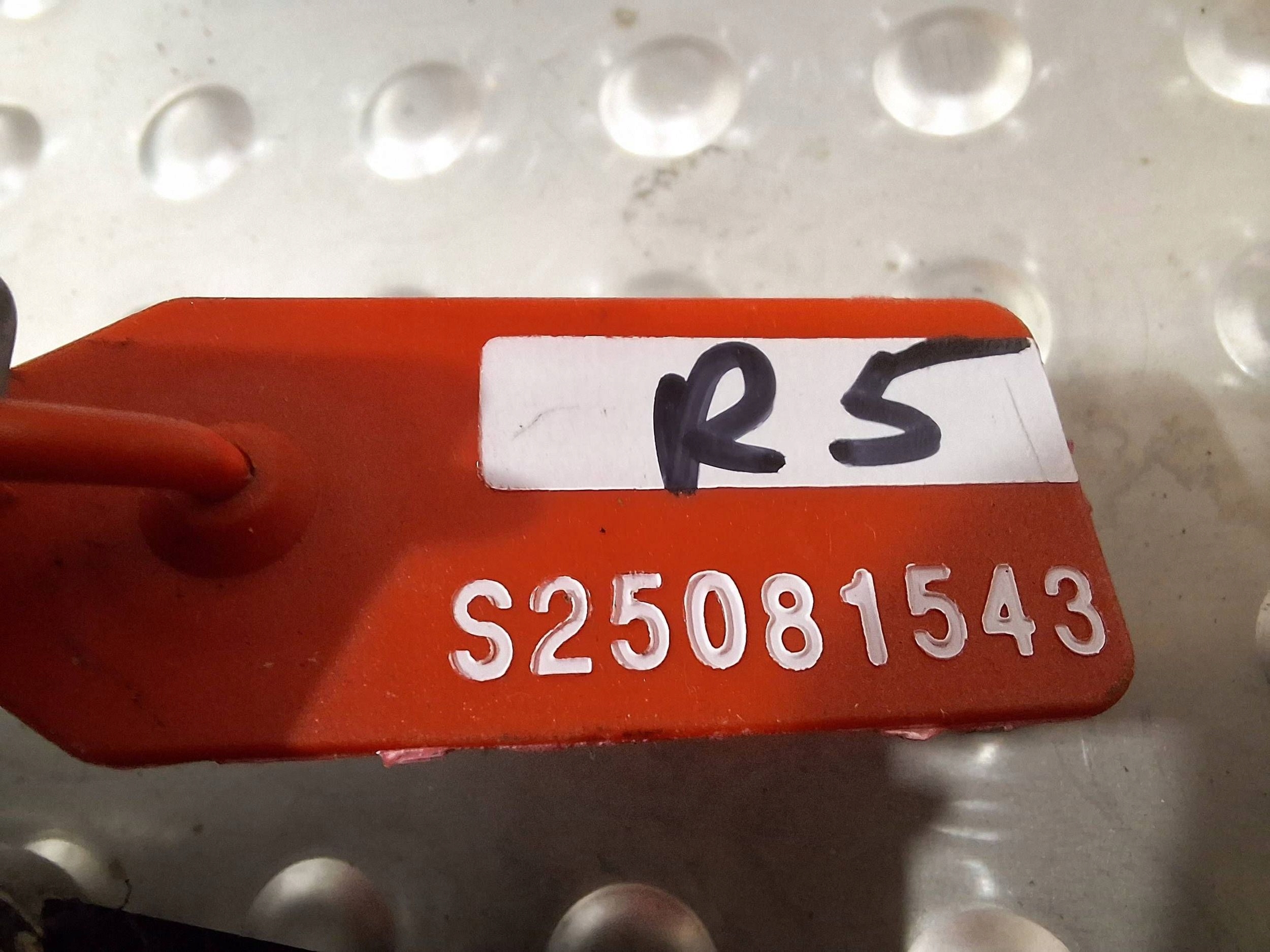 control unit of the engine computer 237D40433R 237D40396R Renault Twingo III Z.E.