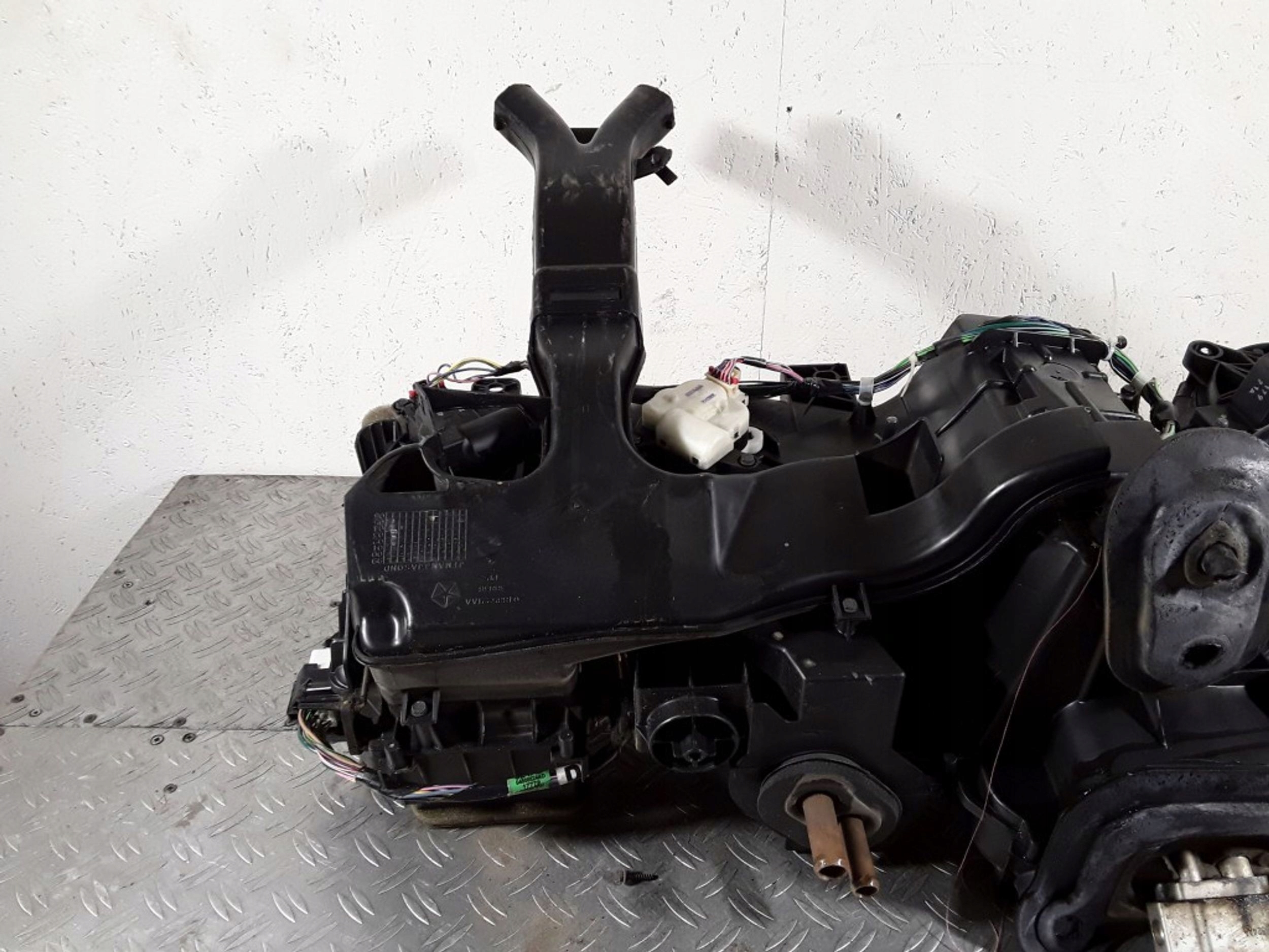 2002 CHRYSLER SEBRING (ST-22 - JR) Группа нагреватель 04885213AA