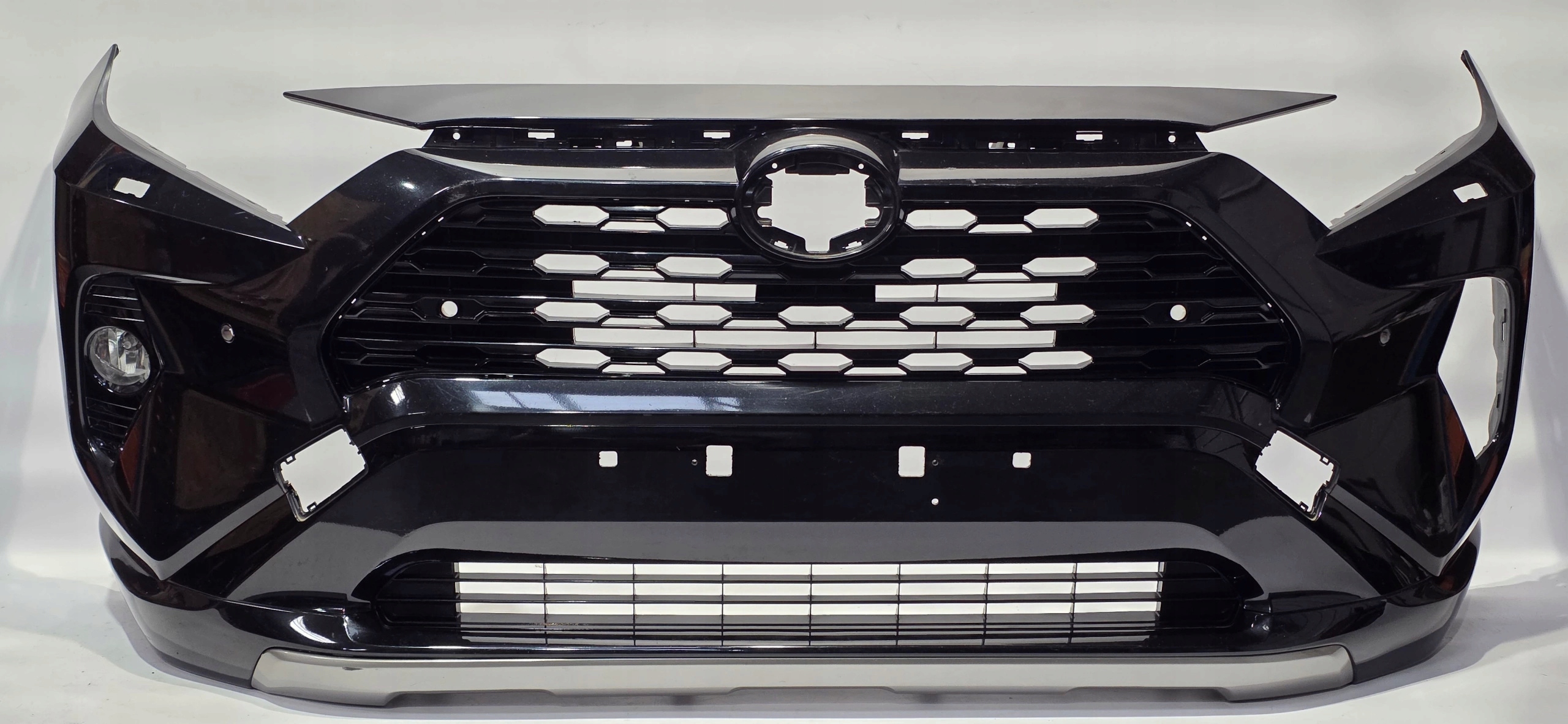 front bumper grille TOYOTA RAV4 V 19- 4XPDC washers original 52119-42B20