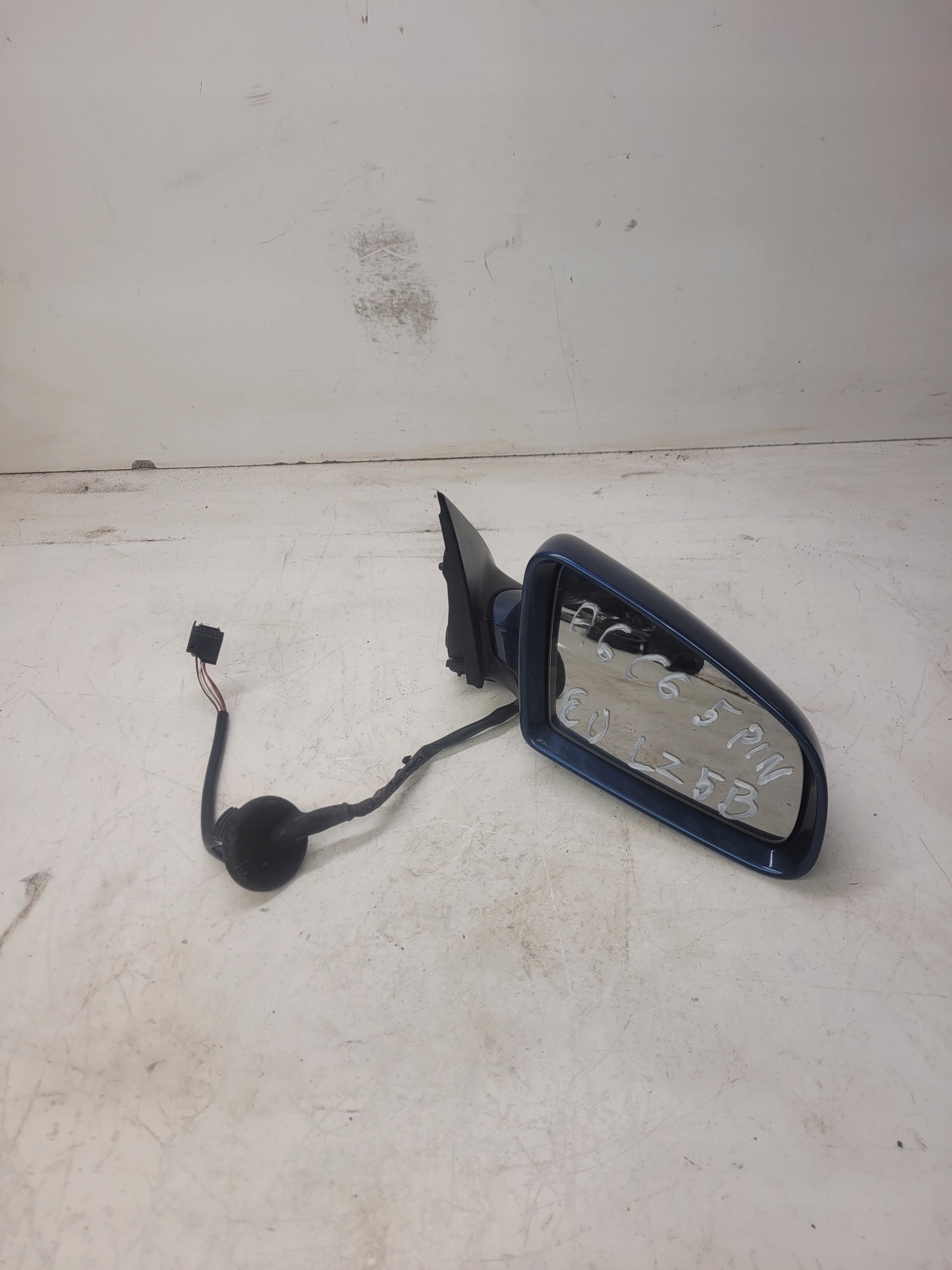 mirror right front AUDI A6 C6 LZ5B 5-PIN EU