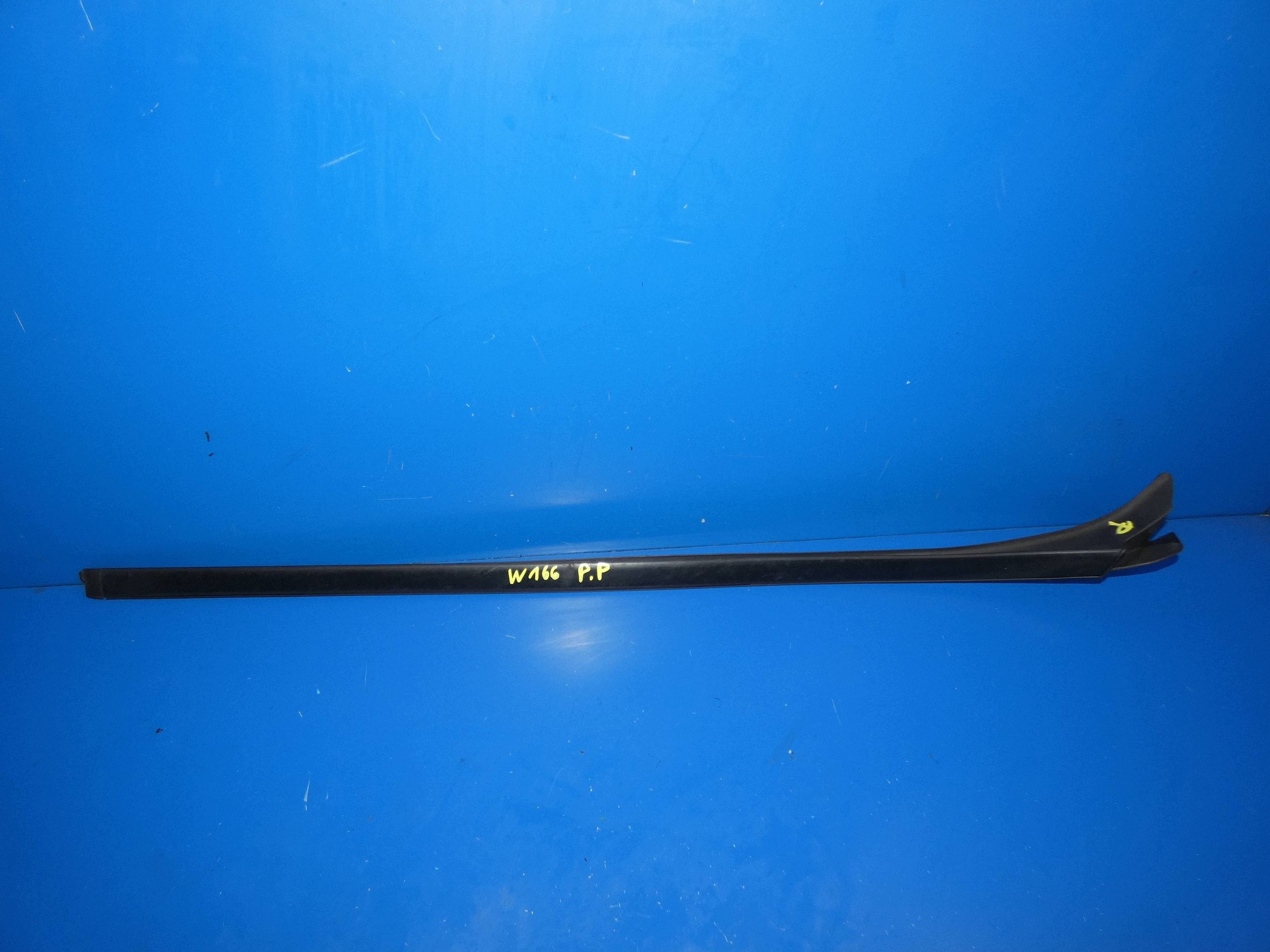 MERCEDES ML W166 GLE moulding windows CZOLOWEJ right