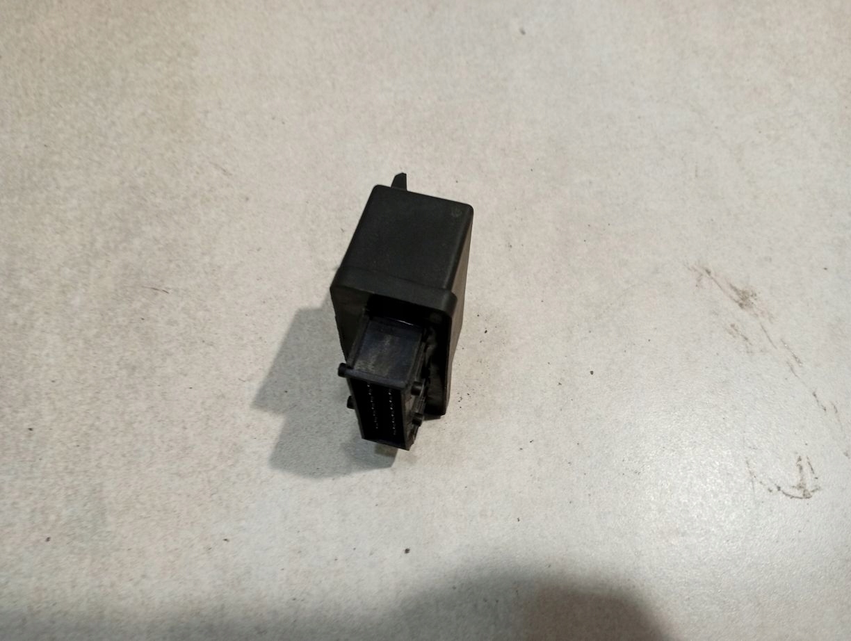 Relais POMPY Carburant CITROEN C3 1.4 HDI 240107