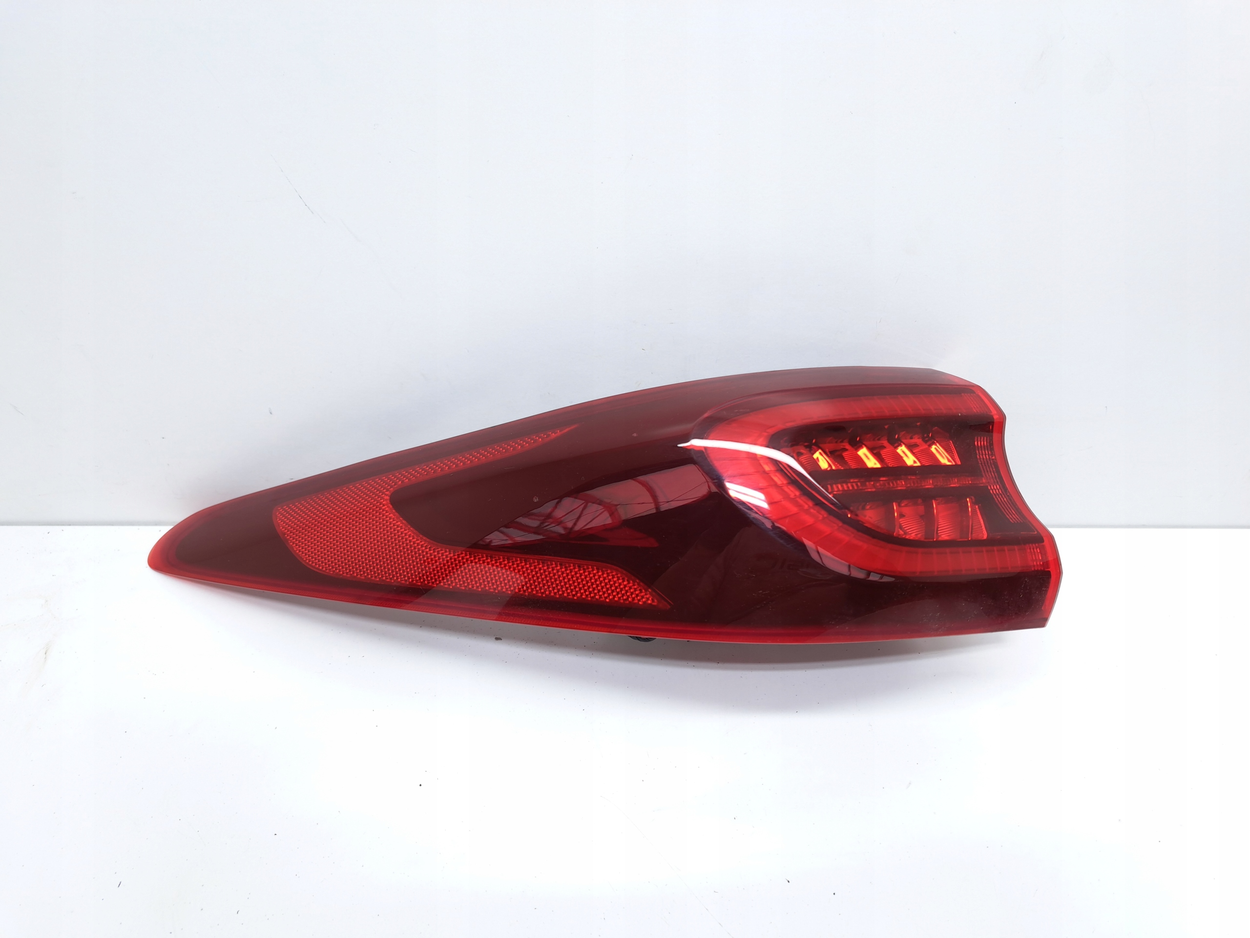 KIA SPORTAGE IV LIFT LAMPA TYL TYLNA LEWA LED 92401-F1600