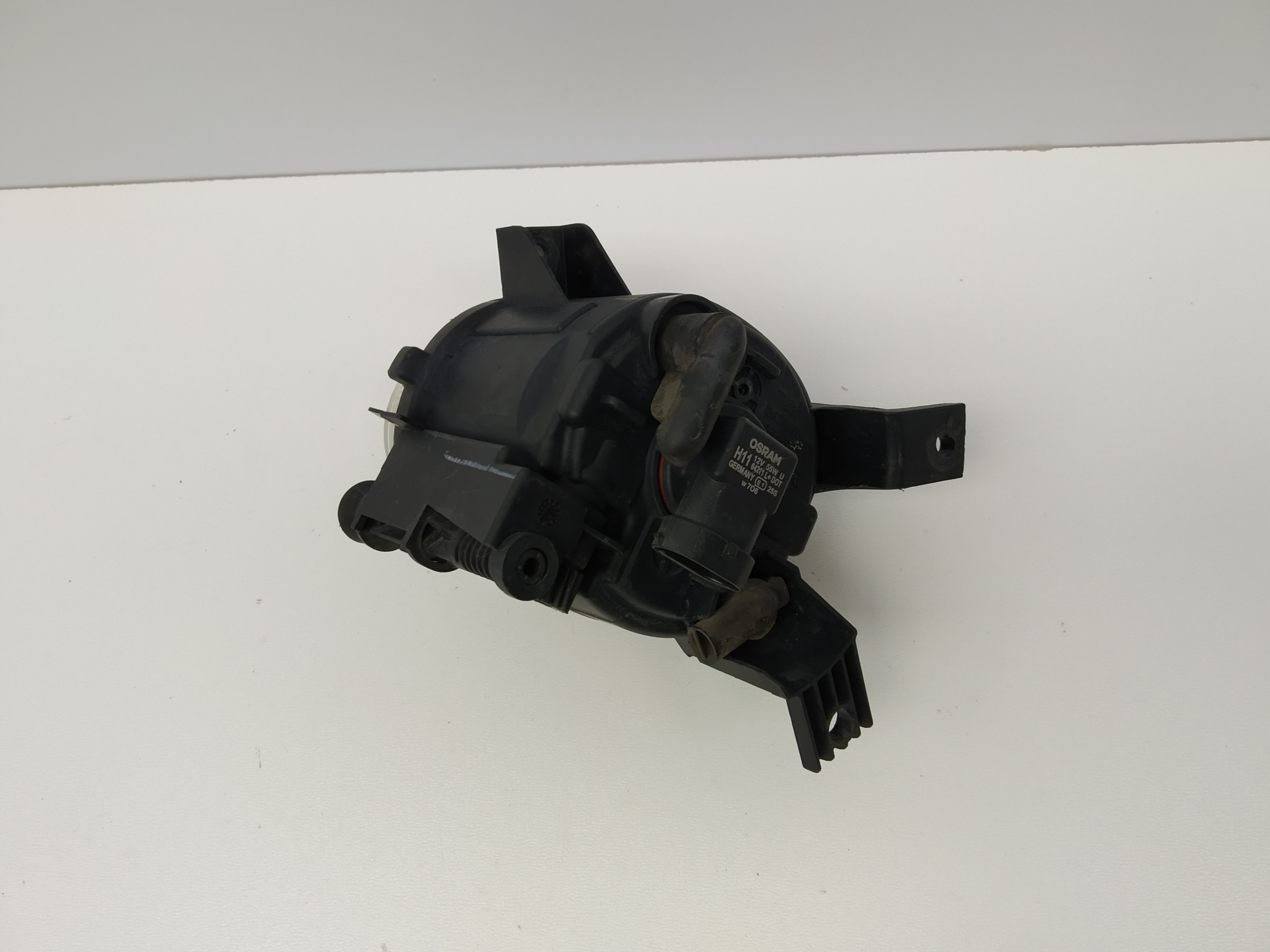 2004-2008r Audi A4 B7 mlhovka pravý nárazníku předek 8E0941700C