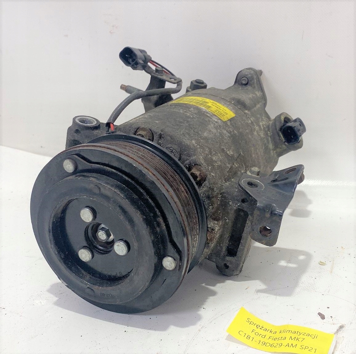 Ford OE C1B1-19D629-AM Компрессор кондиционера,