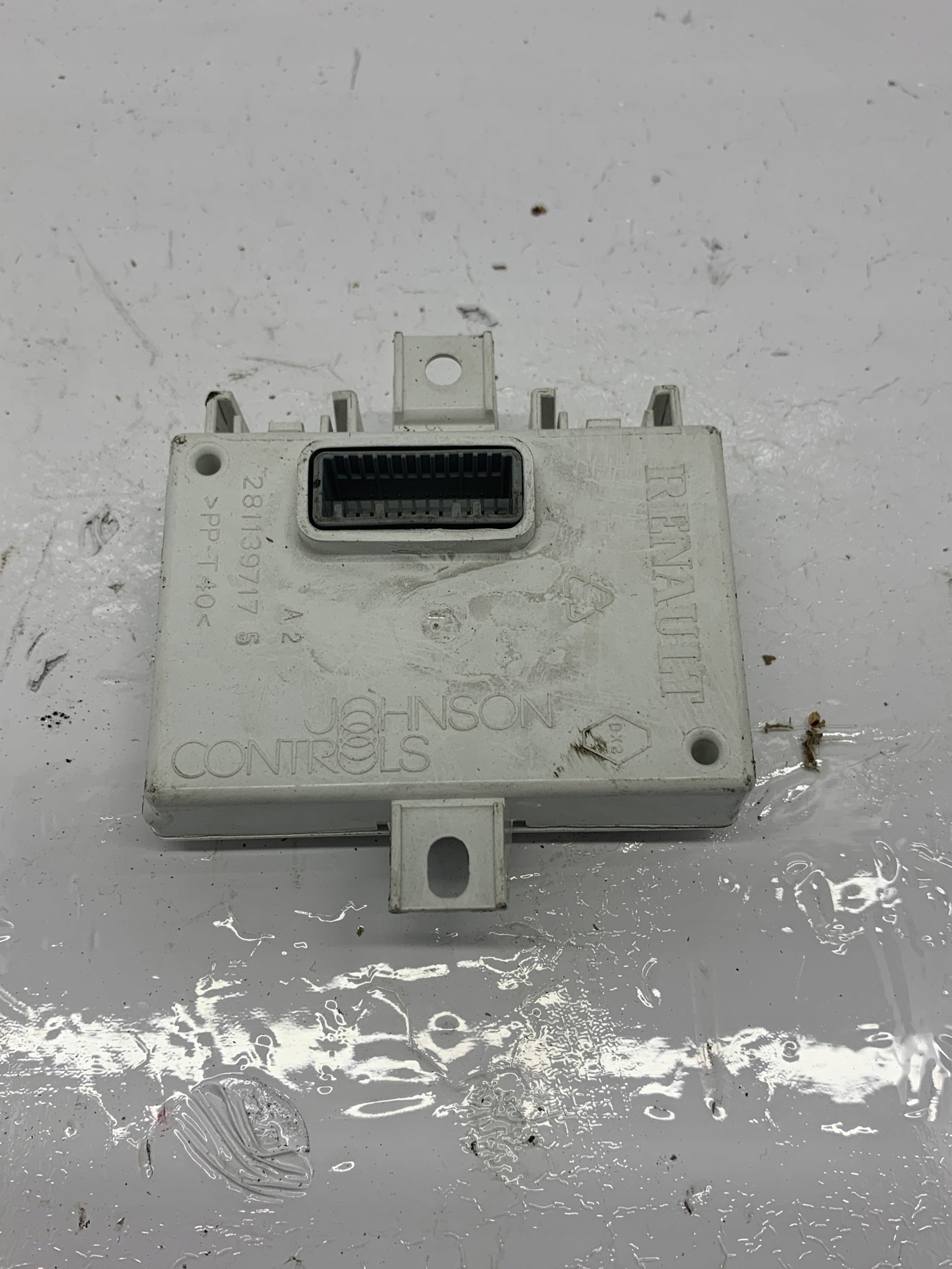 module control unit RADIA 283463540R RENAULT