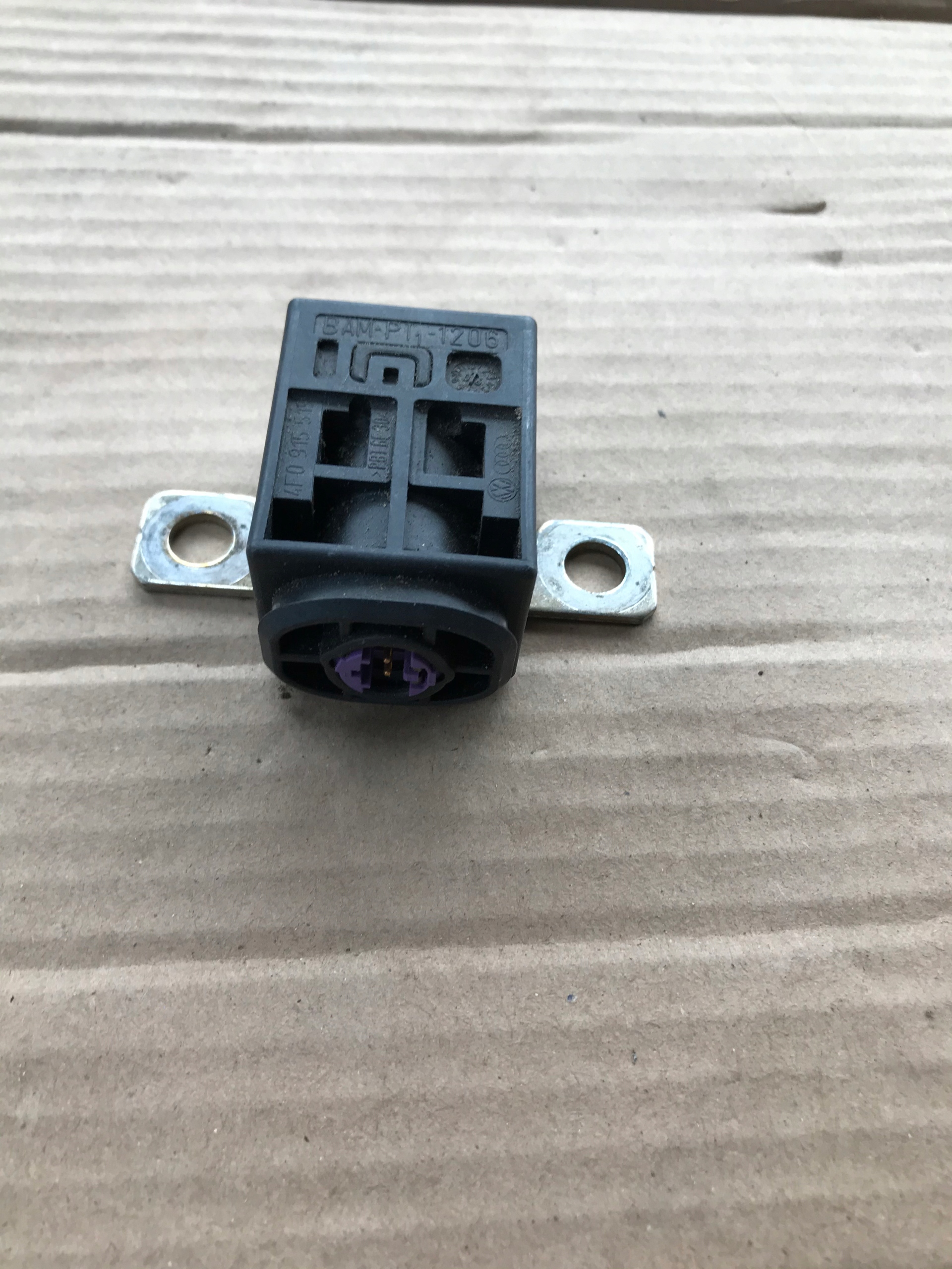 AUDI A5 A4 B8 Q5 пиротехнический картридж KLEMY