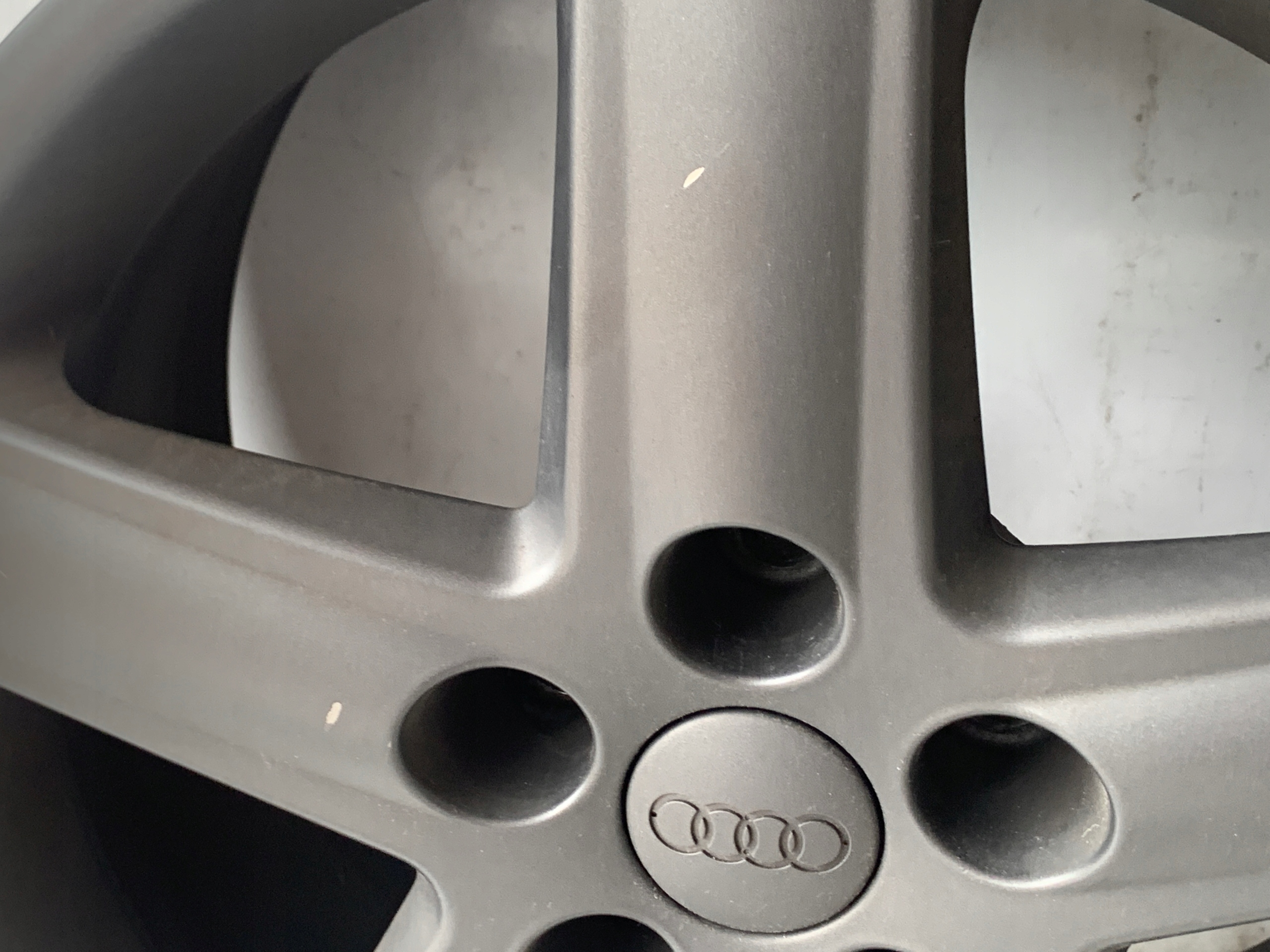 disc AUDI A4 B6 B7 17'' 7,5J ET45 KOMPLET 5X112