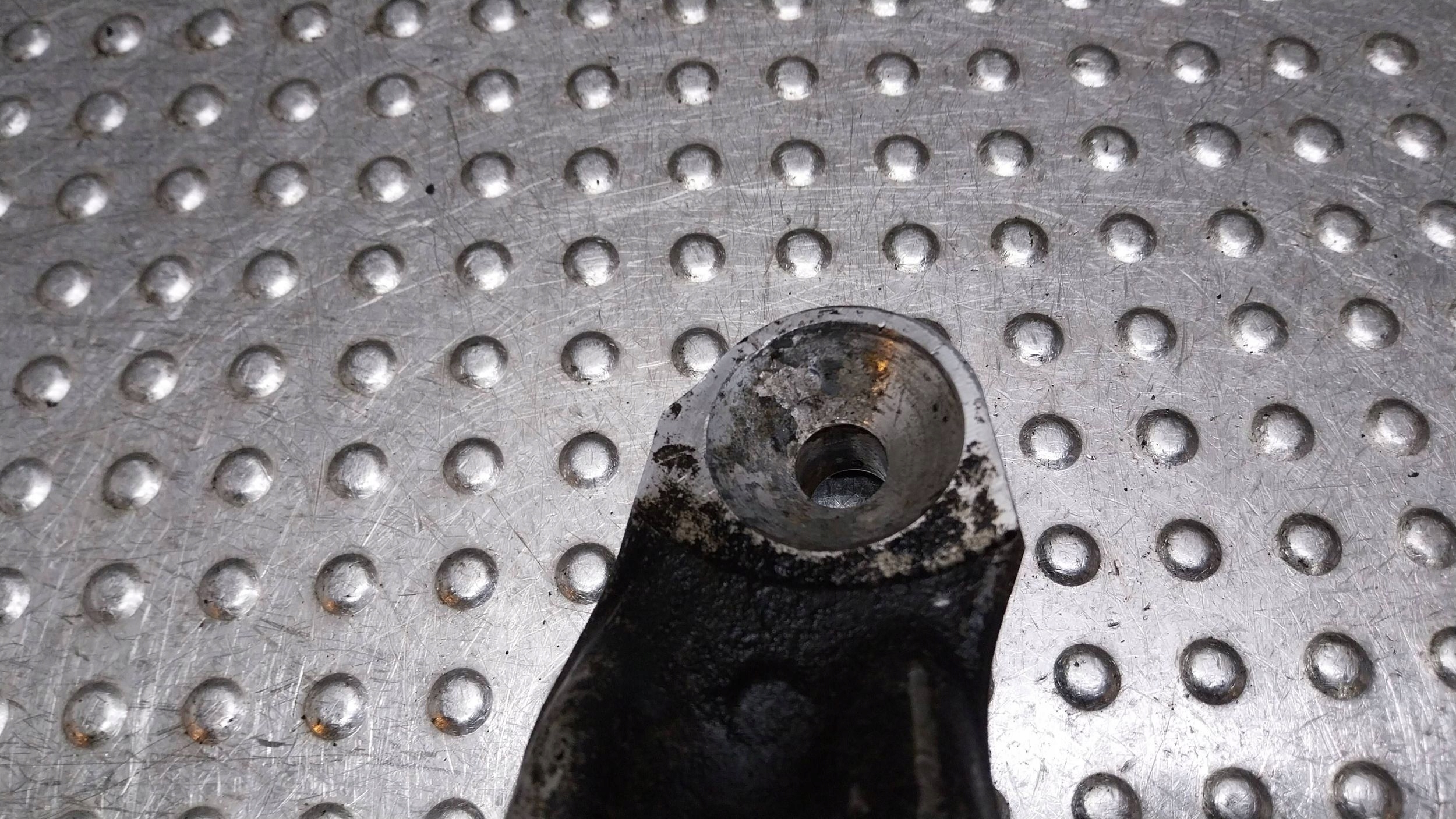 arm left front 9492107 P30635227 VOLVO S80 and