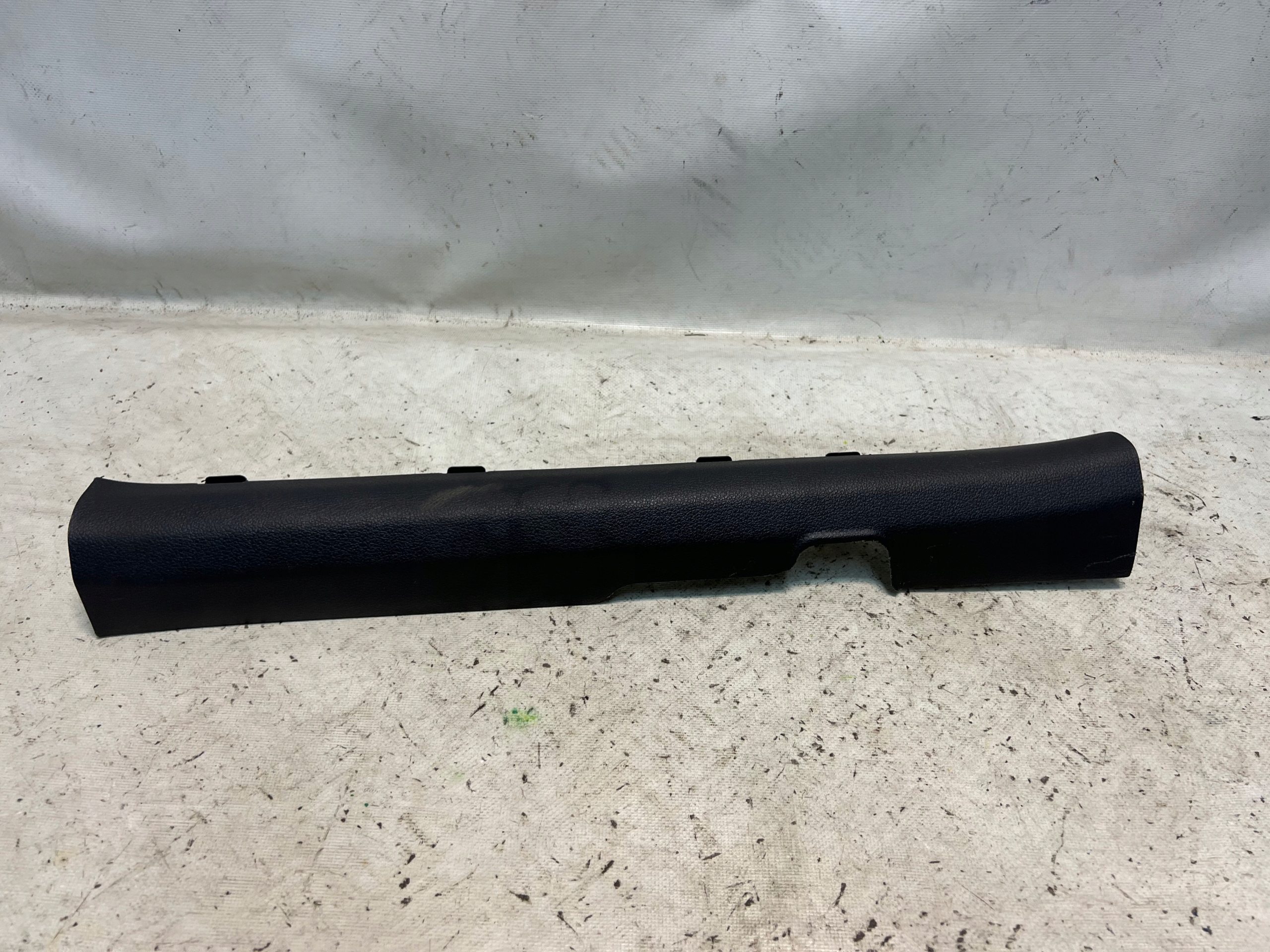 HYUNDAI TUCSON II OSŁONA PROGU PRAWY PRZÓD OE EU