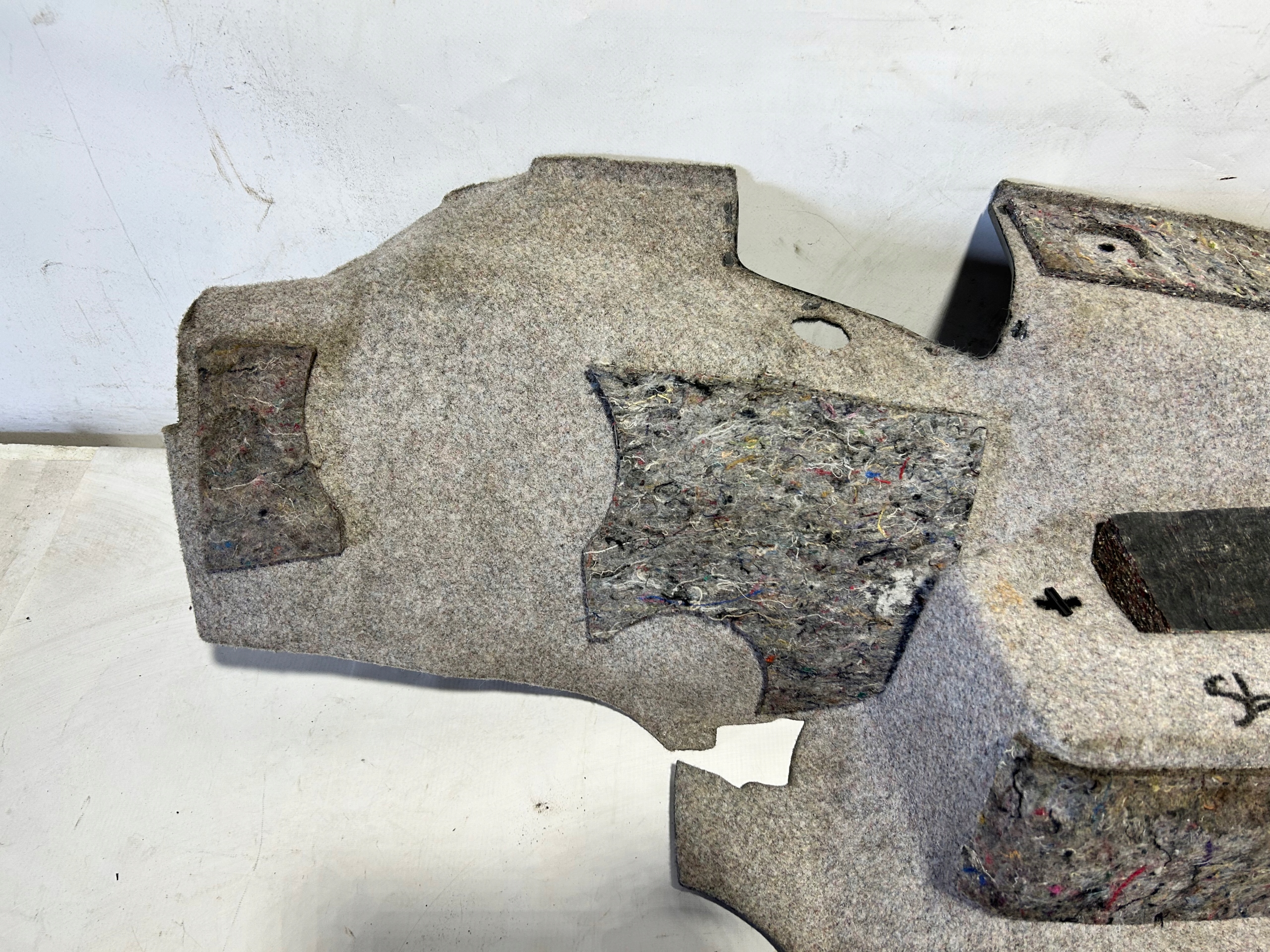 MERCEDES SL R230 mats boot upholstery left