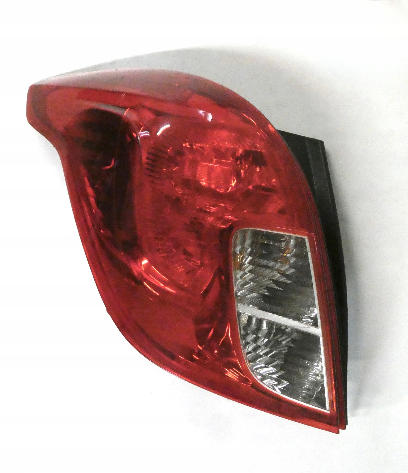 OPEL MOKKA licht links heck