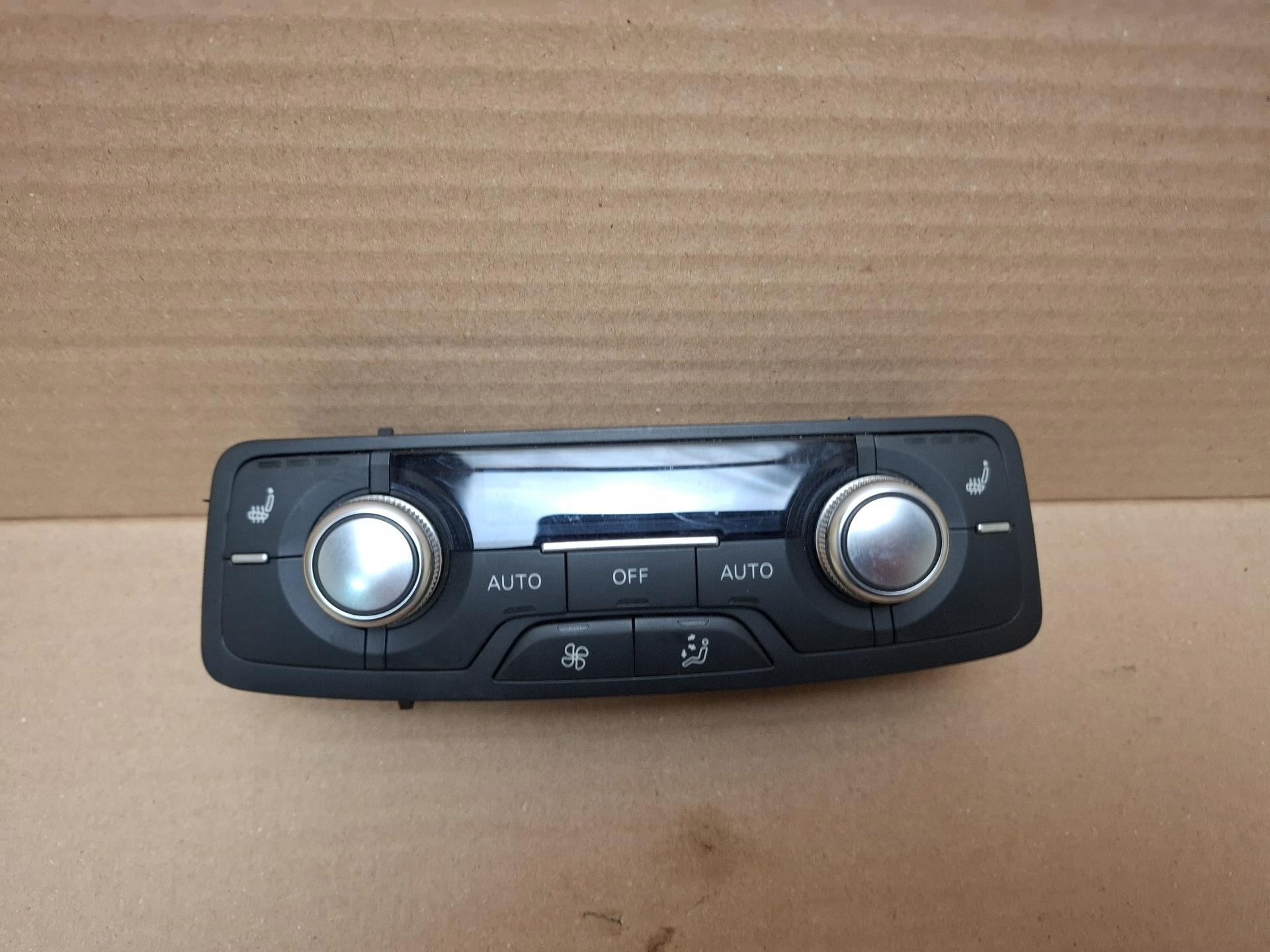 vezérlö panel a klímának Audi A6 C7 2012 4G0919158D