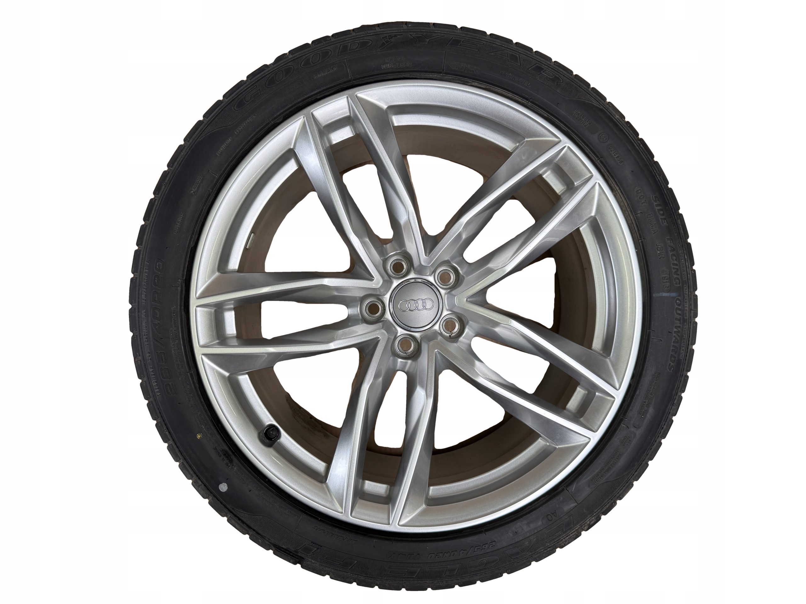 AUDI A8 4H D4 wheels discs 265/40R20