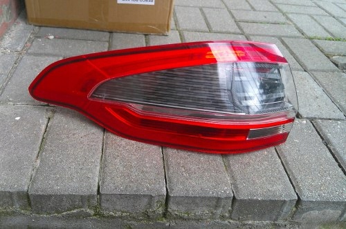 FORD S-MAX MK1 LIFT 10-15 LEWA TYLNA LAMPA ORYGINAŁ