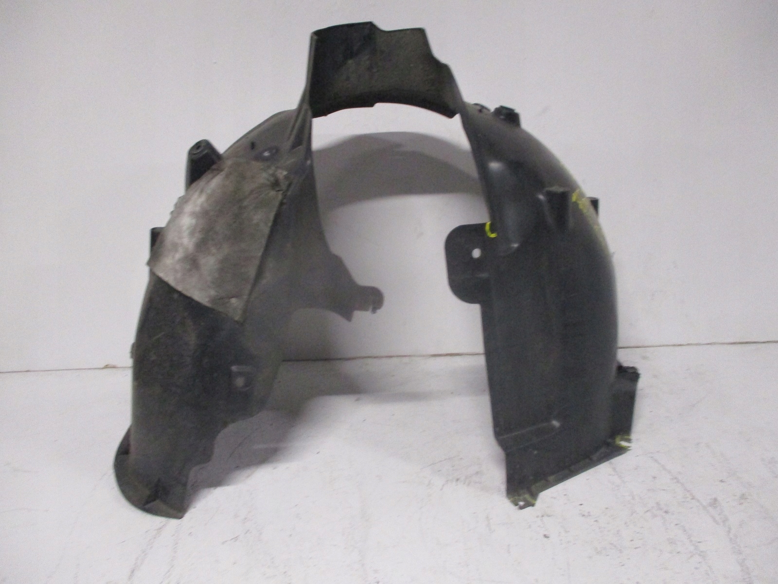 mudguard CITROEN C4 PICASSO left front 9812599180