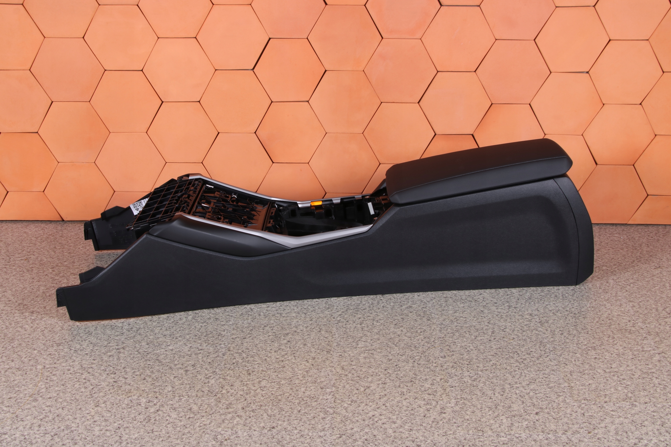 BMW G20 G21 G22 G26 TUNEL central armrest black
