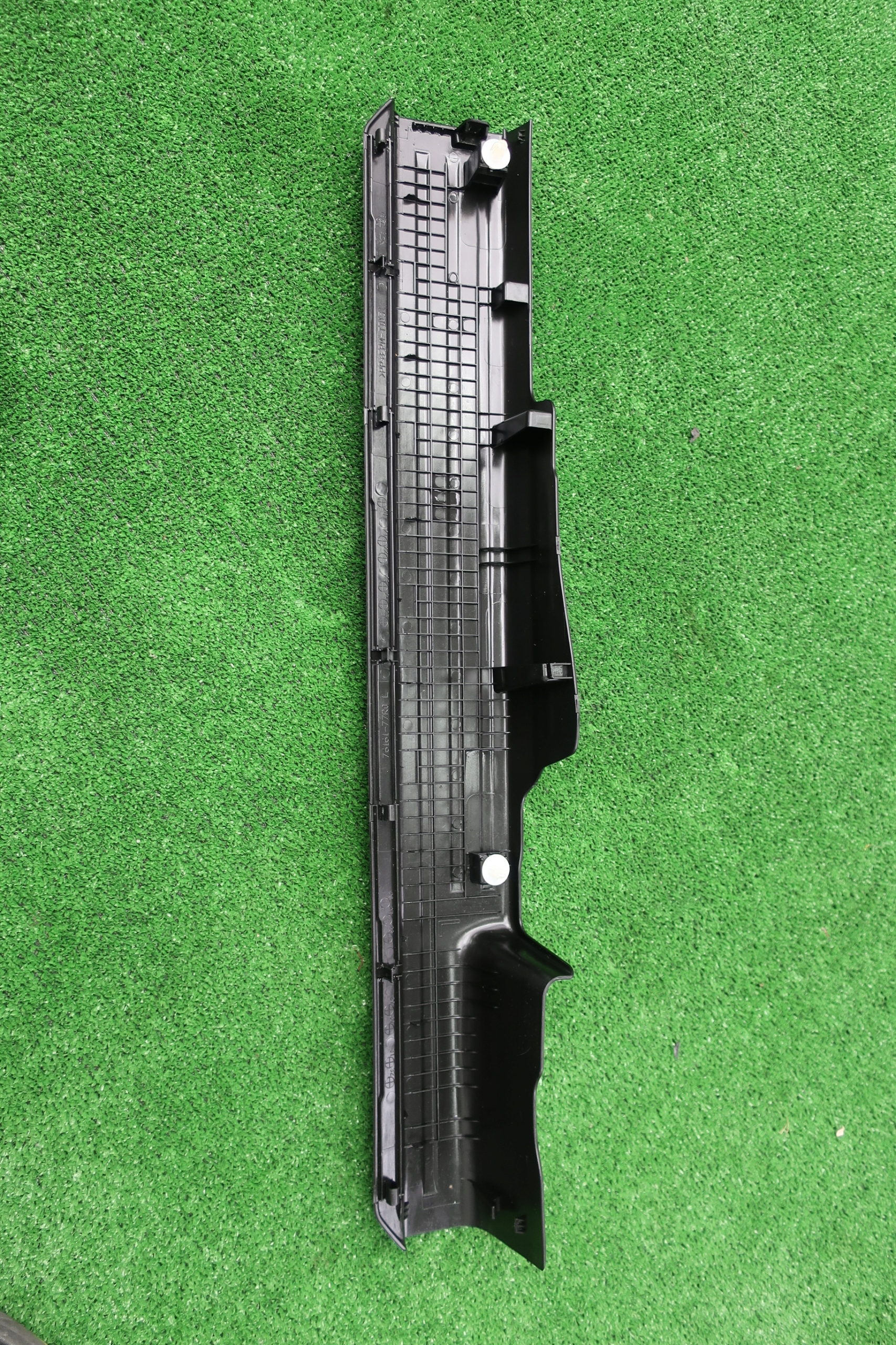 moulding threshold inner left SUZUKI JIMNY 2018R > 2024R IDEALNA