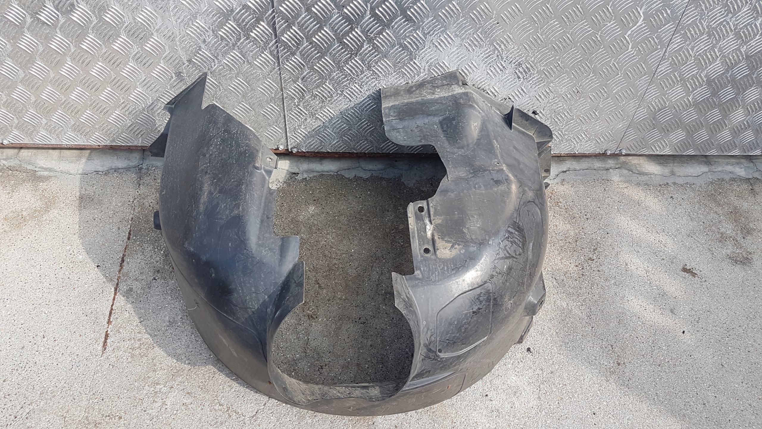 mudguard right FOCUS 11-14 C-MAX OD 2010 AM51R16114
