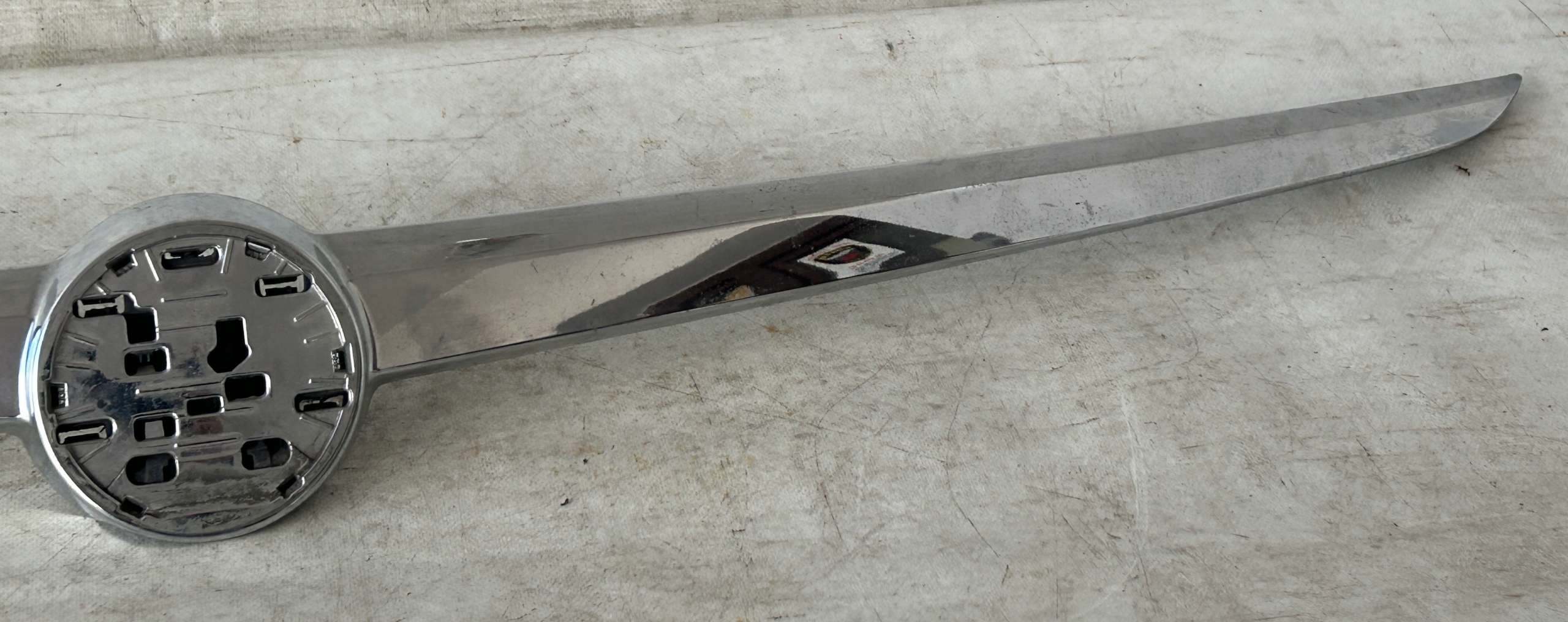 moulding CHROM bonnet rear part OPEL INSIGNIA A HB