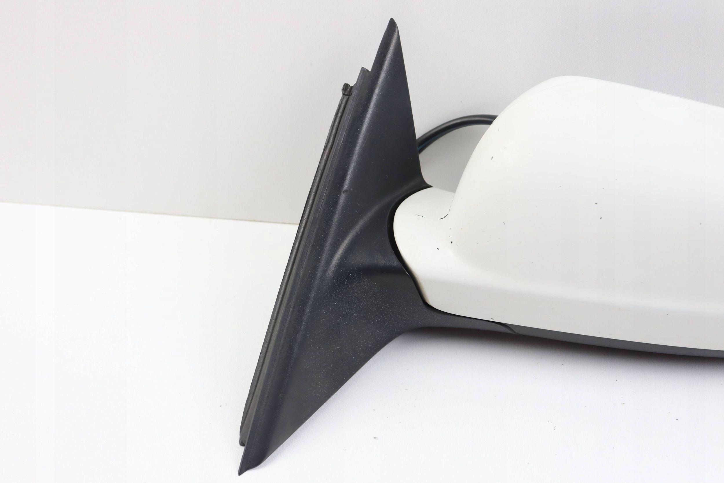 VW PASSAT B5 FL mirror left 5 PIN E1020479 colour BIALY EUROPA