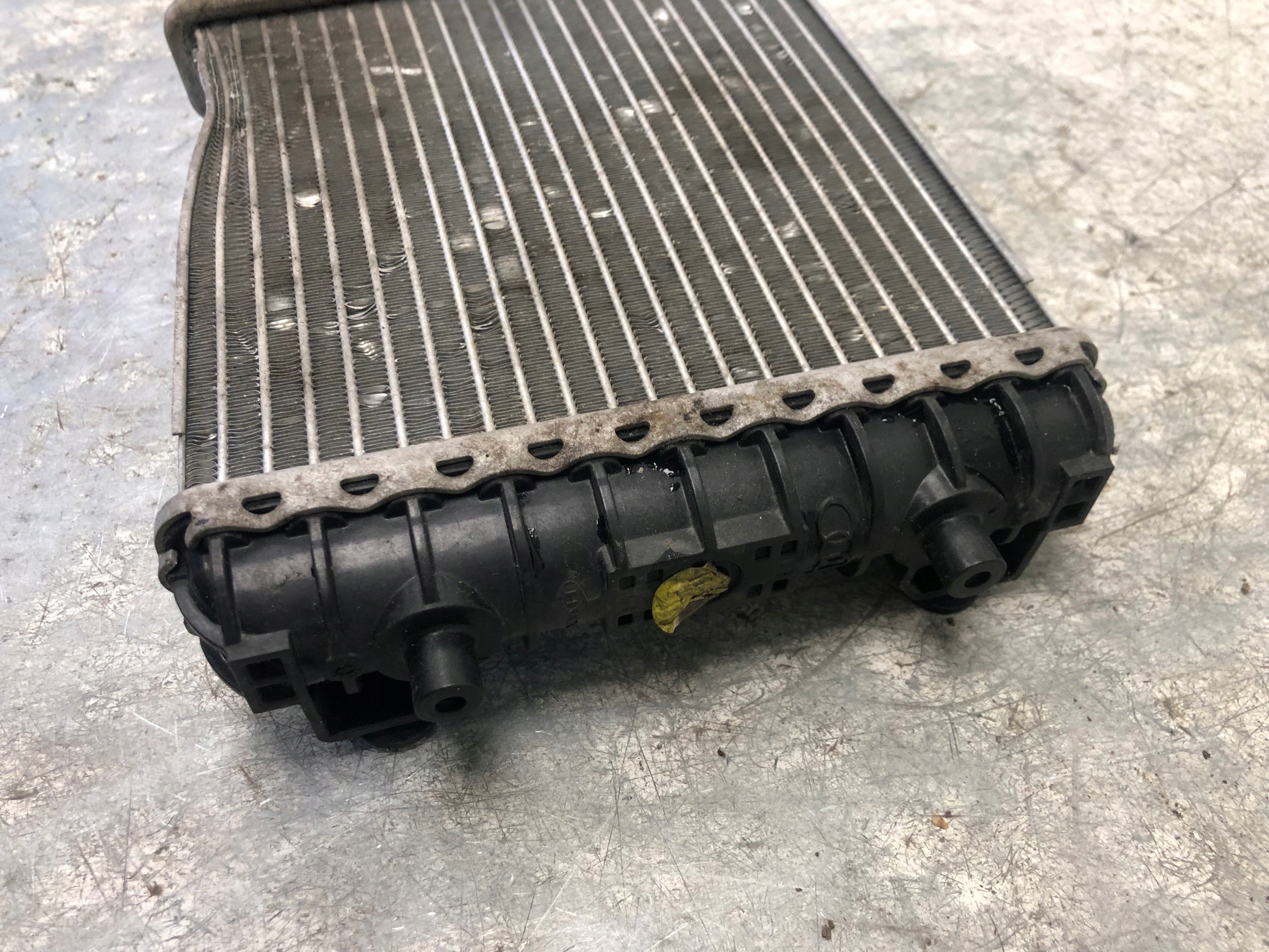 AUDI Q5 II 80A supplementary water cooler 80A121212E