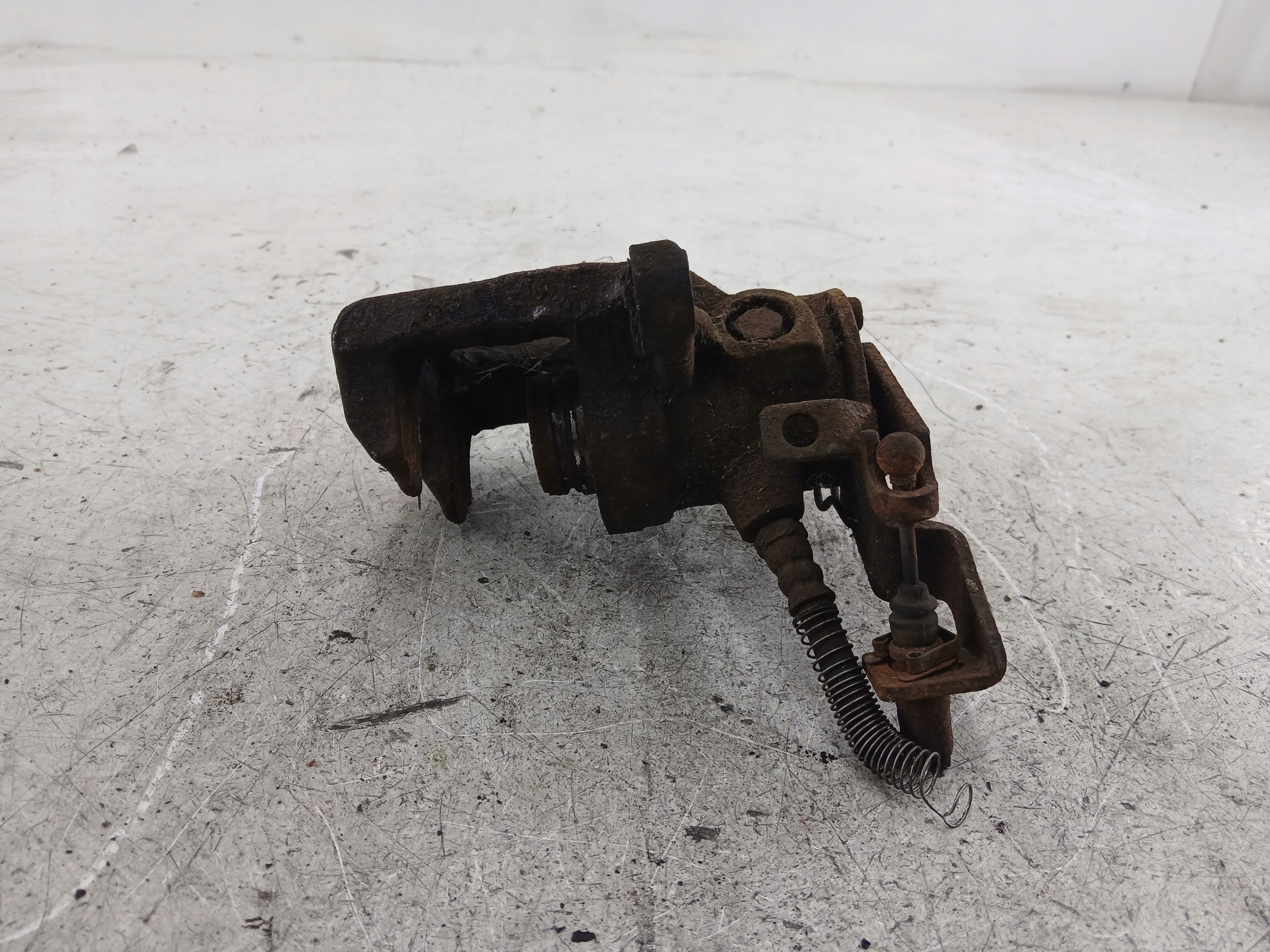 RENAULT MASTER II caliper brake right rear part