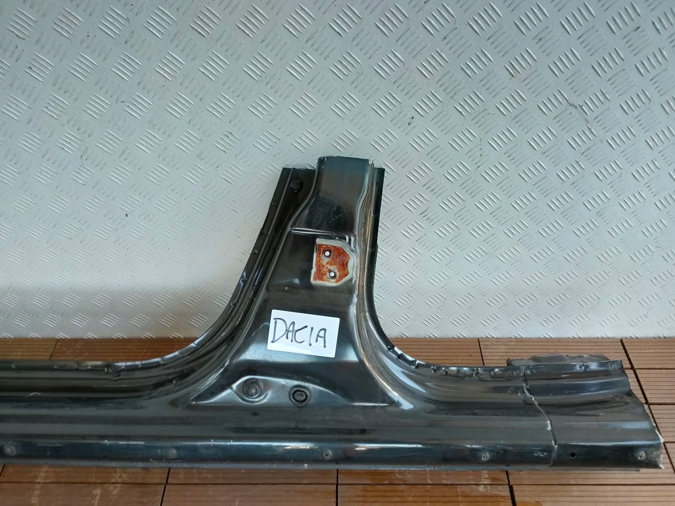 DACIA DUSTER and 10-18 threshold ZE SLUPKIEM left pillar OE