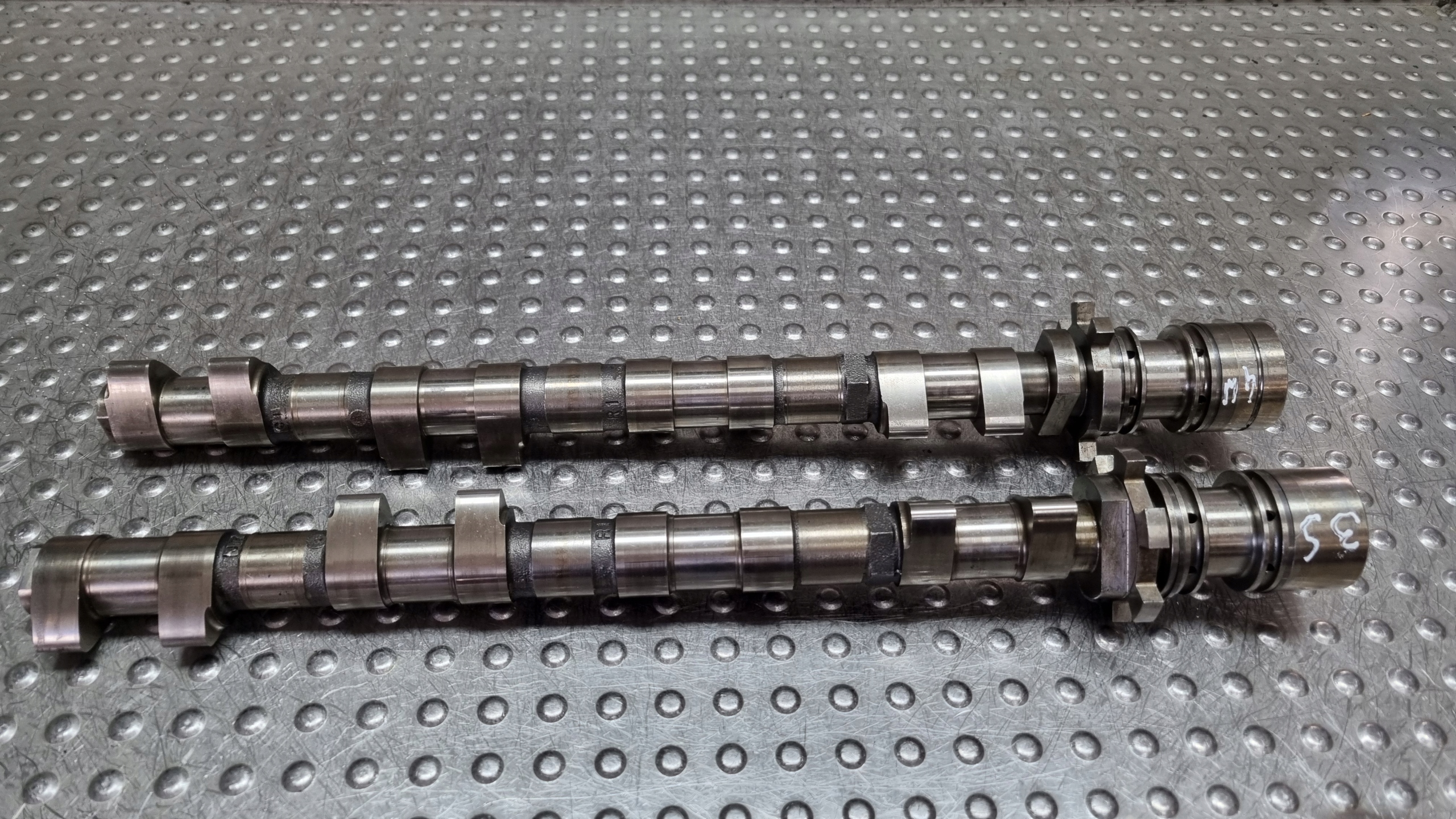 vačky rozvodu KPL CYL 1-4 7838187 7841166 BMW E90 E92 E93 4.0 M3 S65B40A