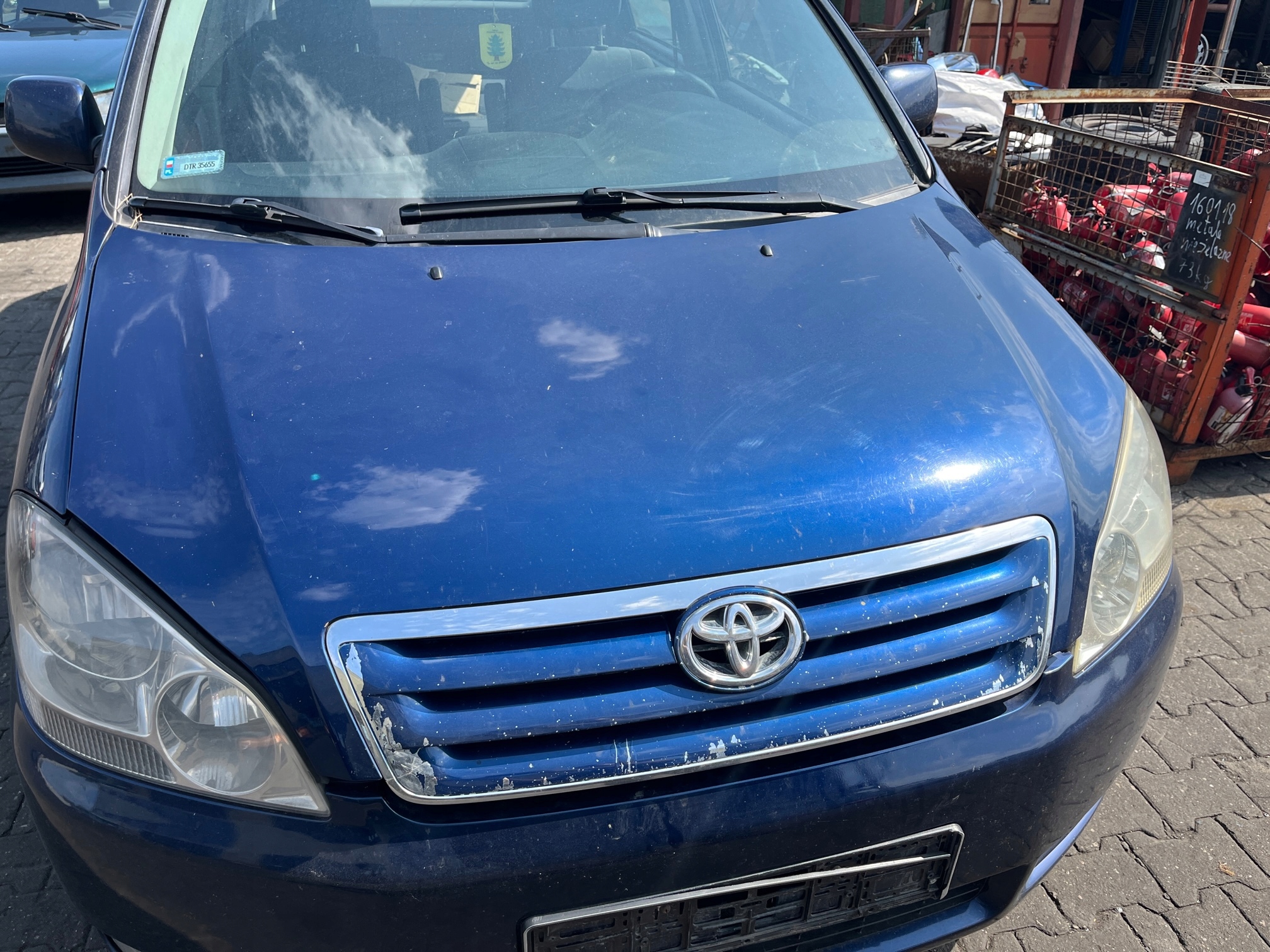Toyota Avensis Verso Cofano 8P4