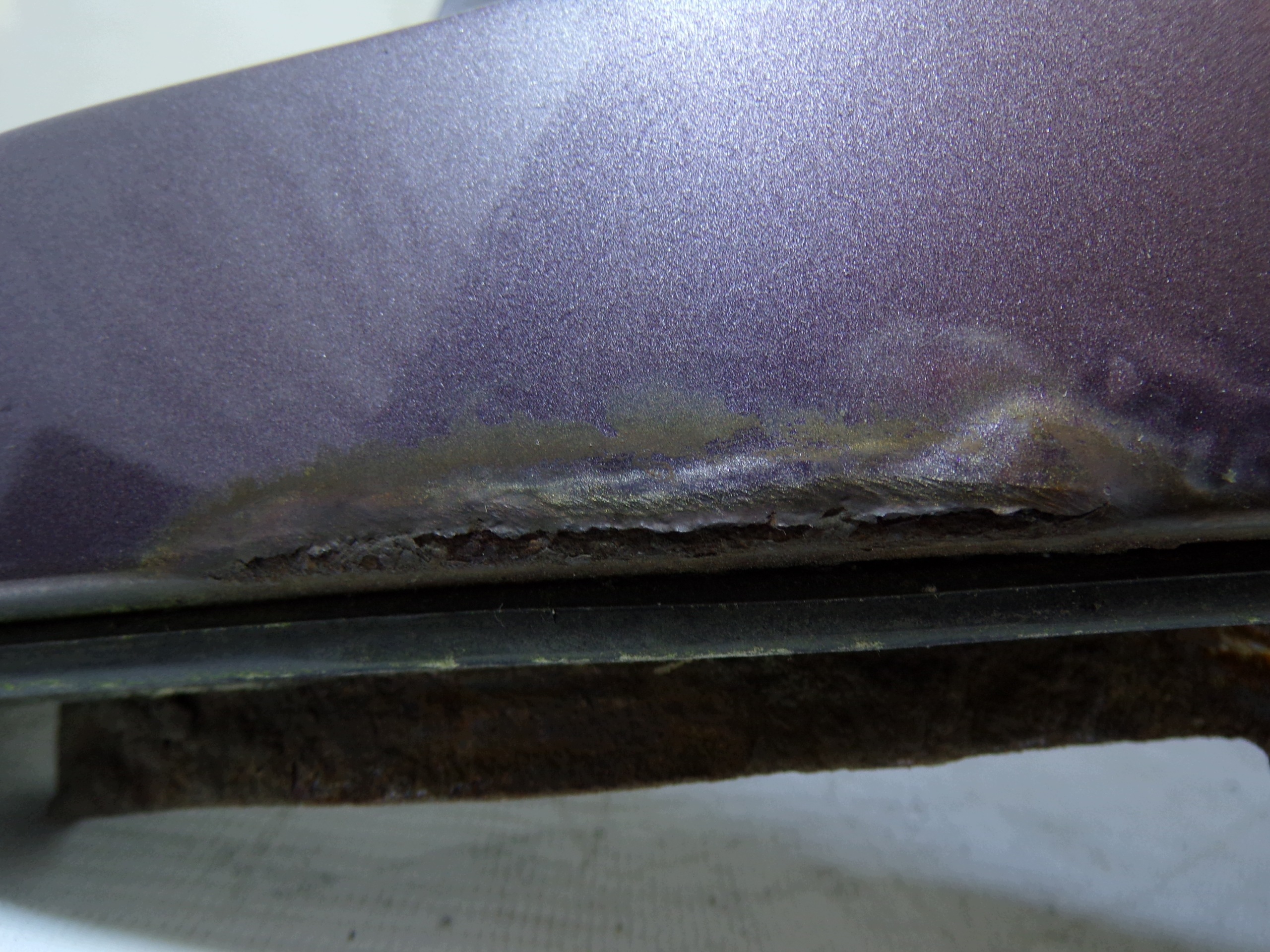fender left front MERCEDES W124 E-KLASA
